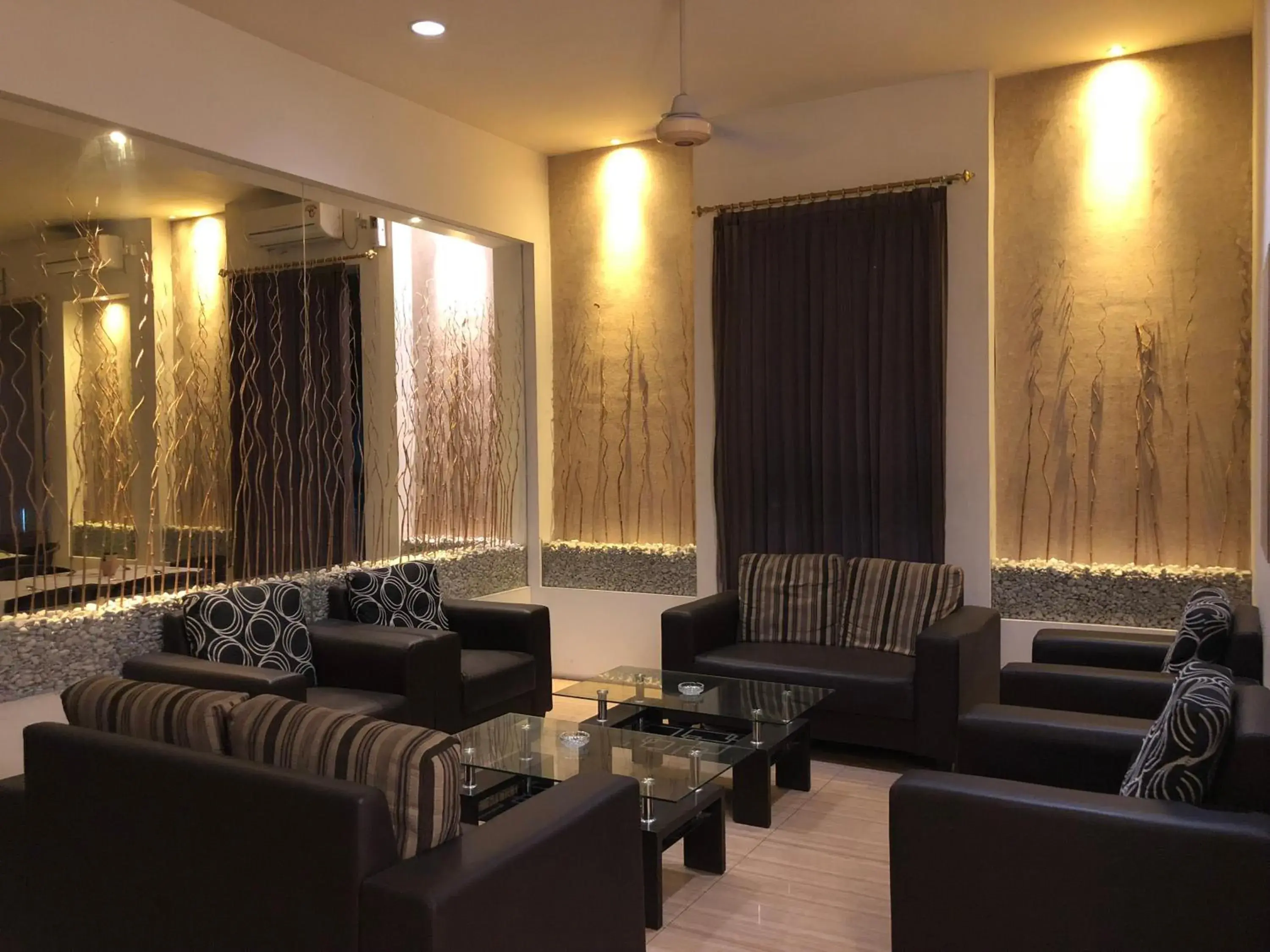 Business facilities, Seating Area in Hotel Sinar 1