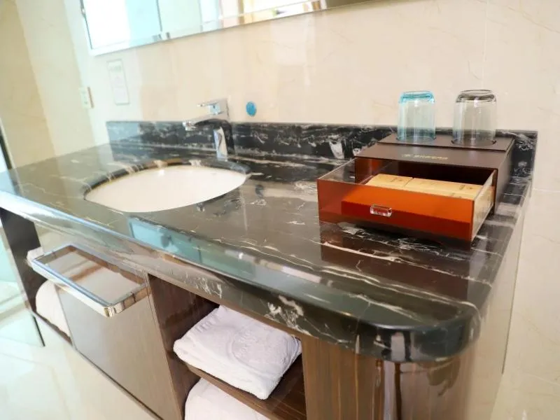 GreenTree Inn Zhumadian high-speed rail station square store