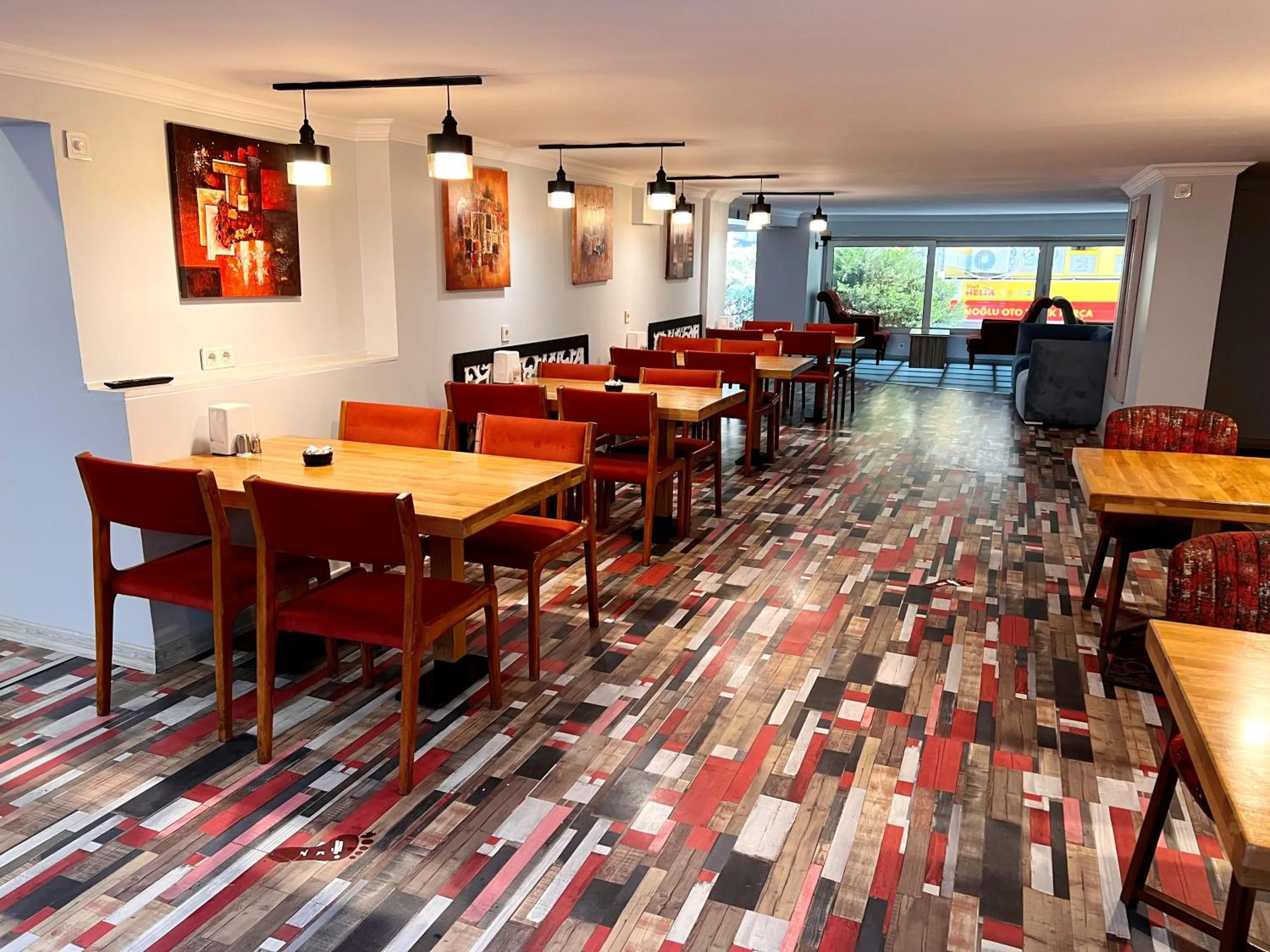 Restaurant/places to eat in Comfort Downtown Istanbul