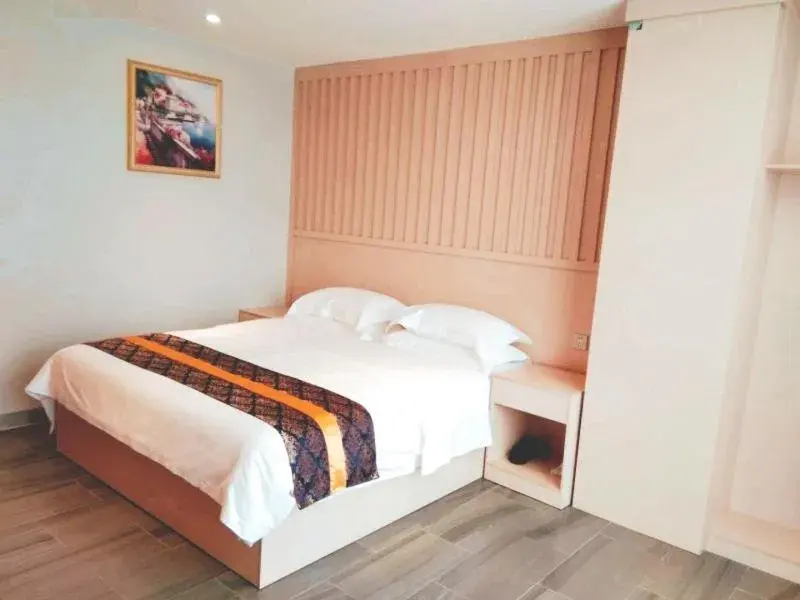 Bed in Shell Hainan Ledong County Huangliu Town Bus Station Hotel Bed in Shell Hainan Ledong County Huangliu Town Bus Station Hotel