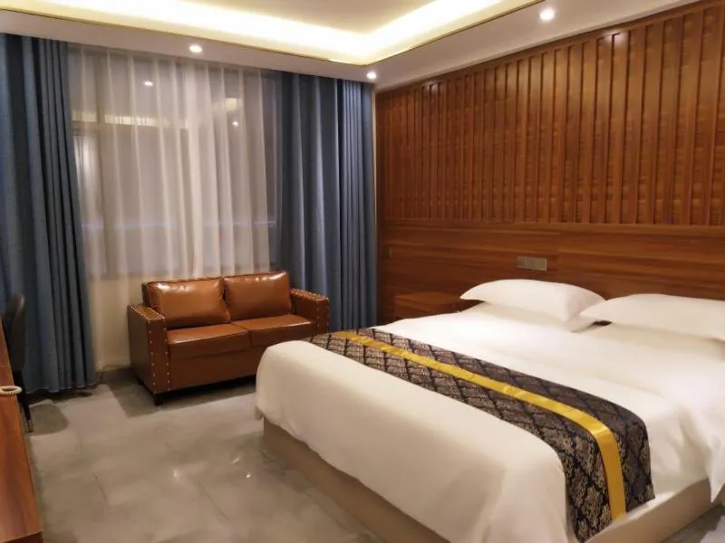 Shell Hainan Ledong County Huangliu Town Bus Station Hotel