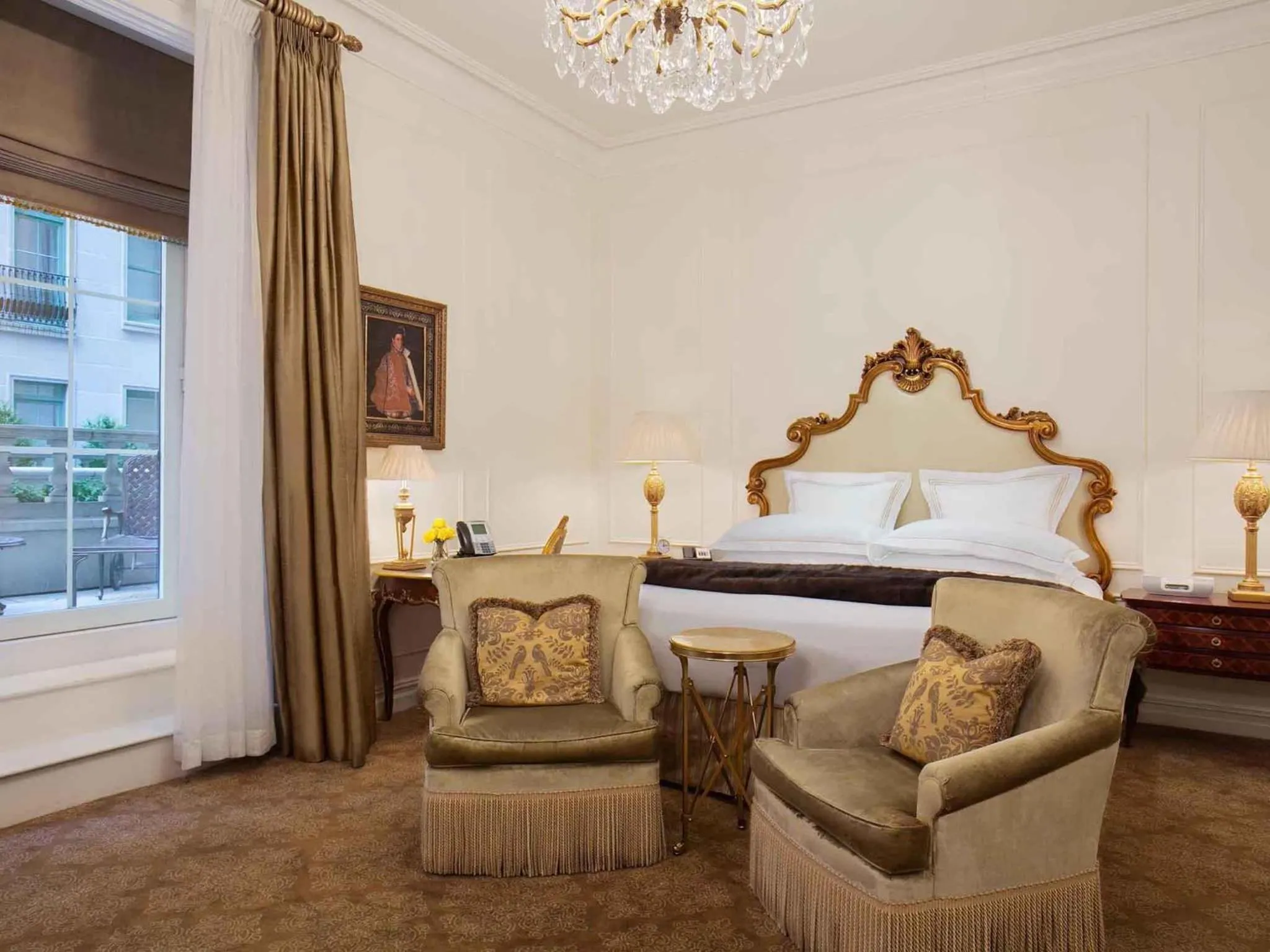 Bedroom, Bed in The Plaza