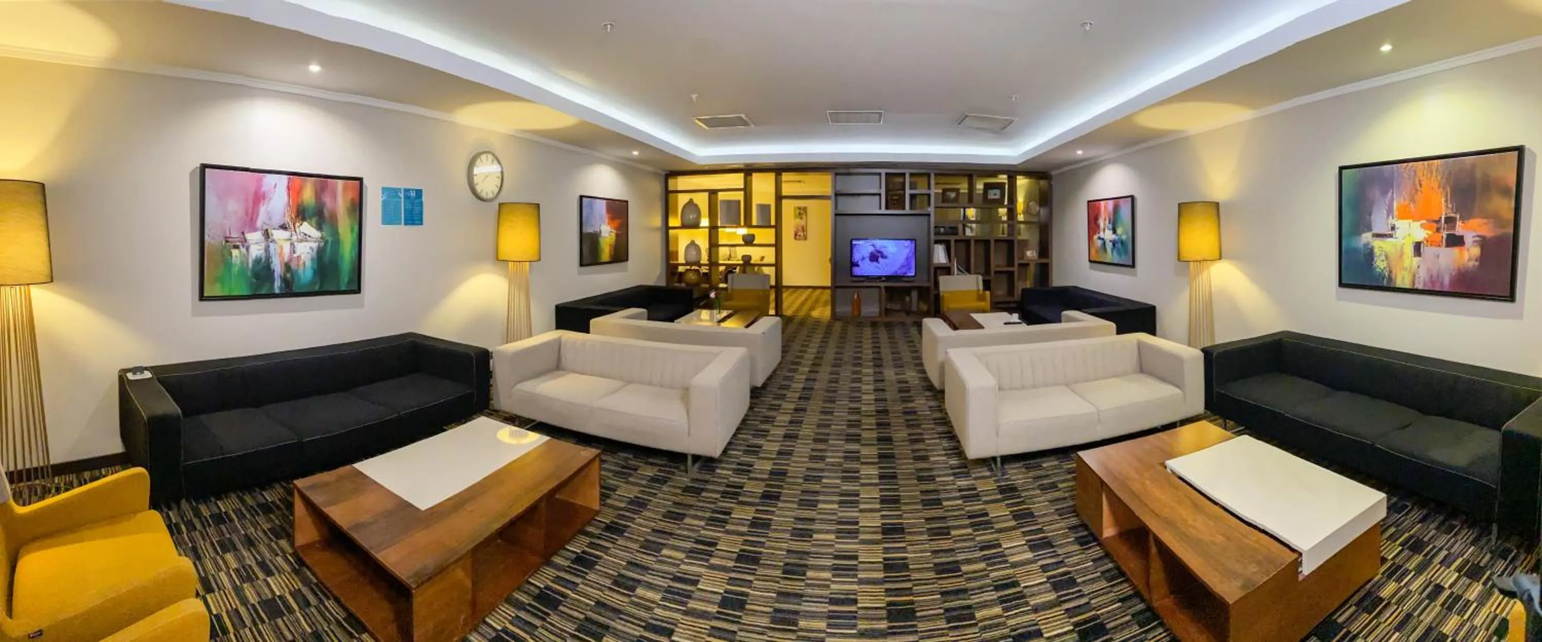 Lobby or reception in Ostimpark Business Hotel