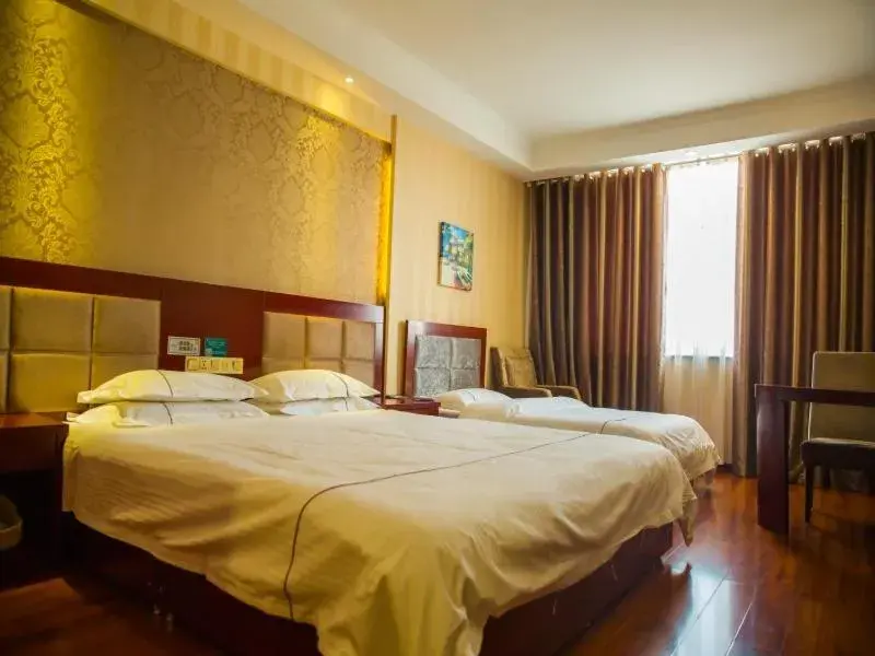 Bed in GreenTree Inn Jiayuguan Xinhua South Road Express Hotel Bed in GreenTree Inn Jiayuguan Xinhua South Road Express Hotel