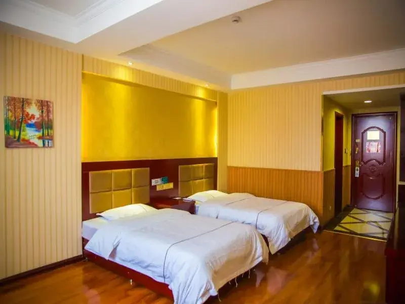 Bed in GreenTree Inn Jiayuguan Xinhua South Road Express Hotel Bed in GreenTree Inn Jiayuguan Xinhua South Road Express Hotel