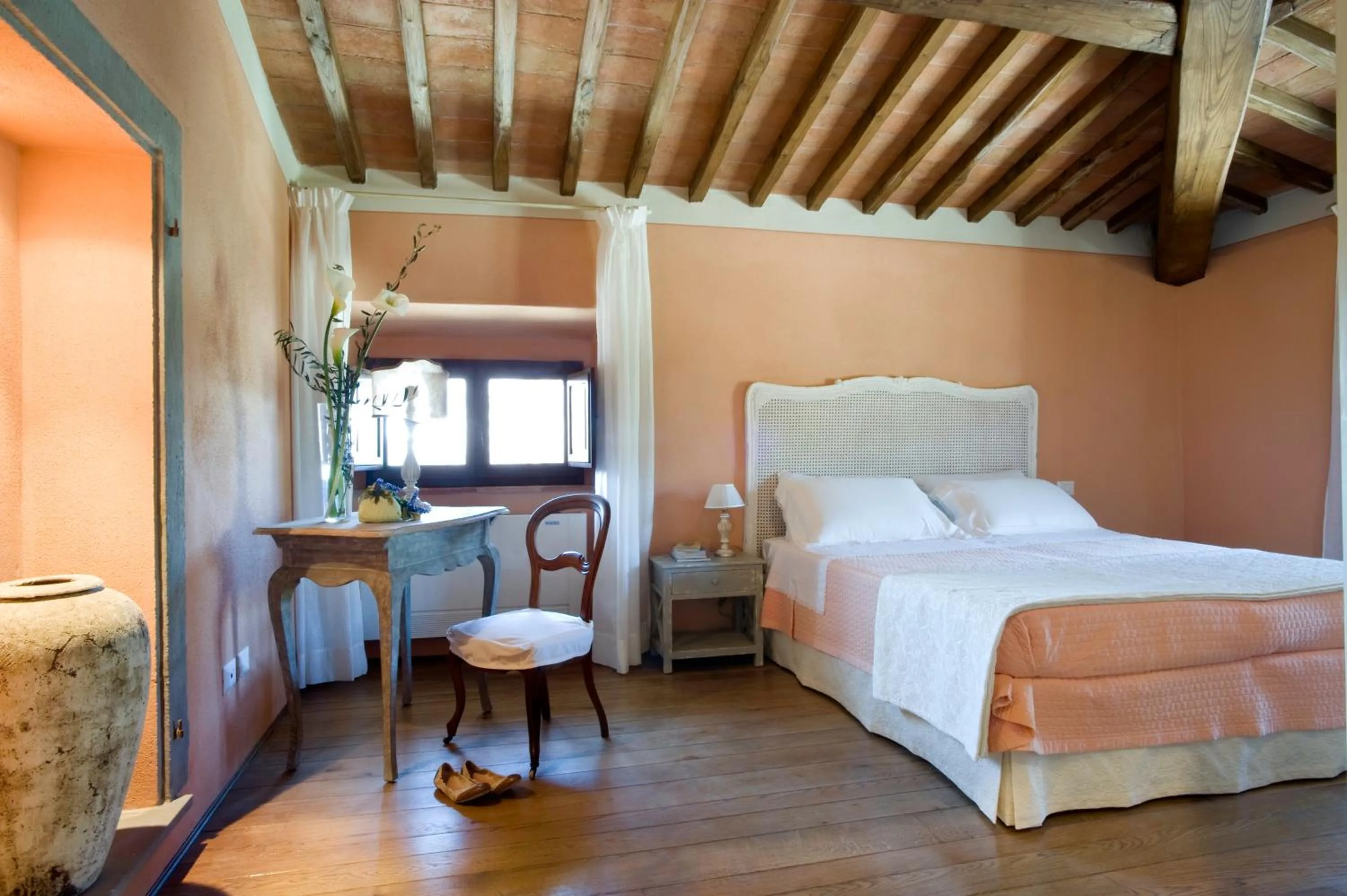 Photo of the whole room, Bed in Borgo I Vicelli Adults Only Relais