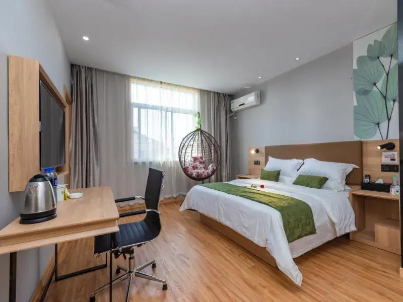 Shell Ningbo Gaoqiao Subway Station Hotel Shell Ningbo Gaoqiao Subway Station Hotel