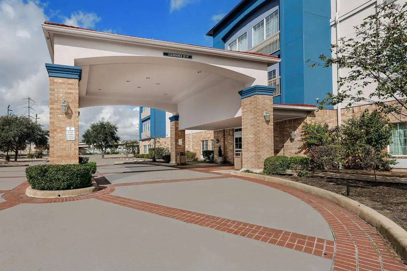 Property building in Sonesta Essential Houston Westchase Property building in Sonesta Essential Houston Westchase