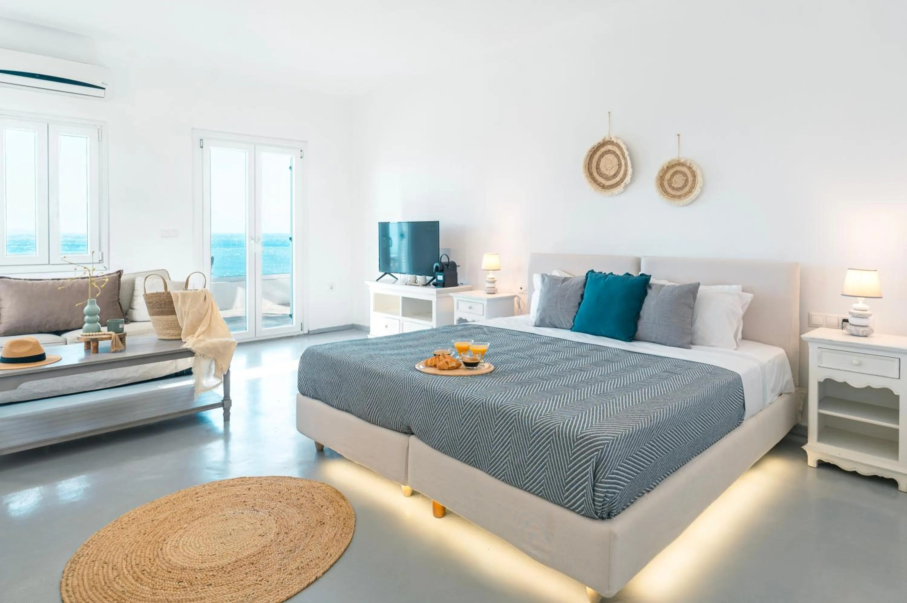 Bed in With-inn Mykonos Suites