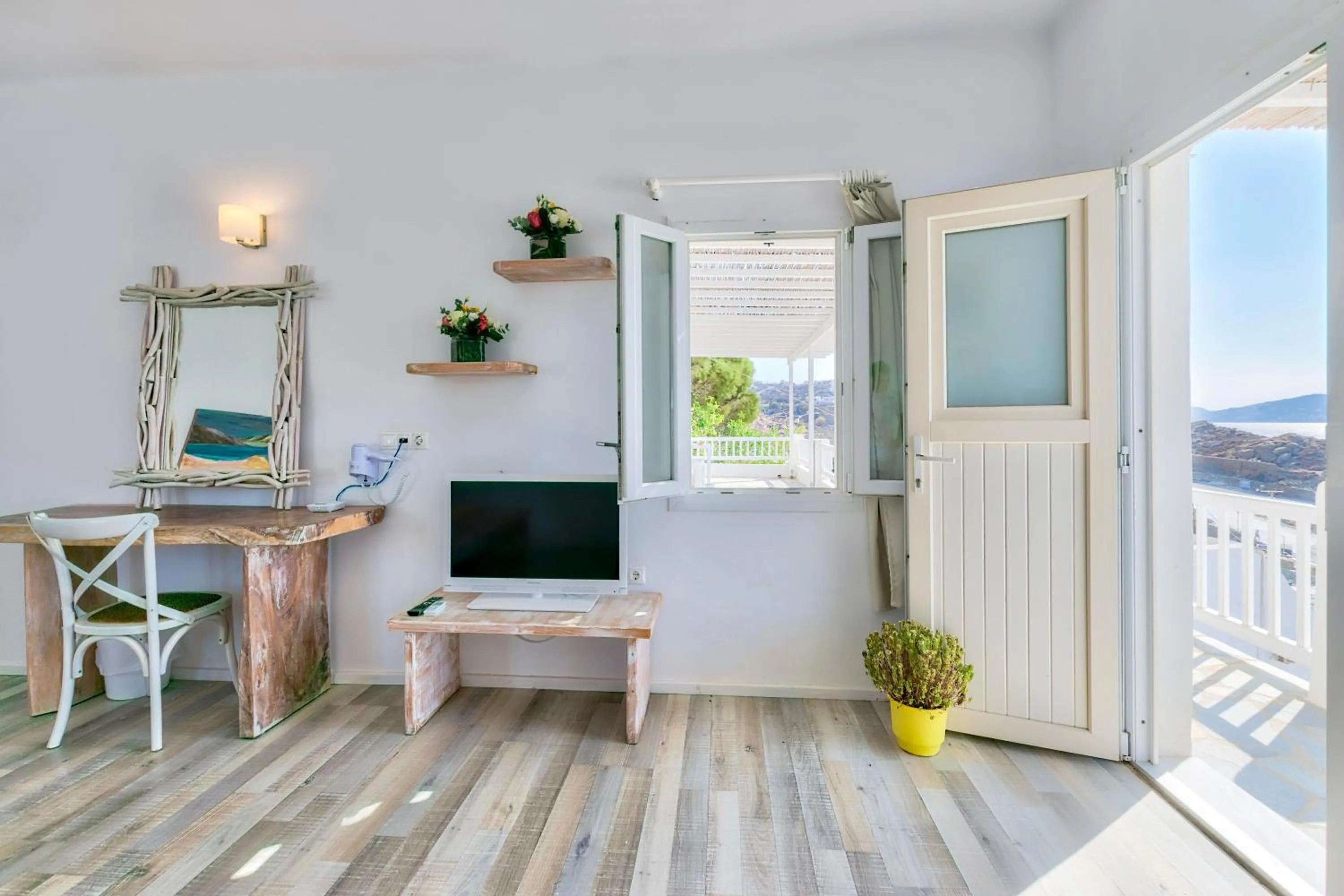 With-inn Mykonos Suites