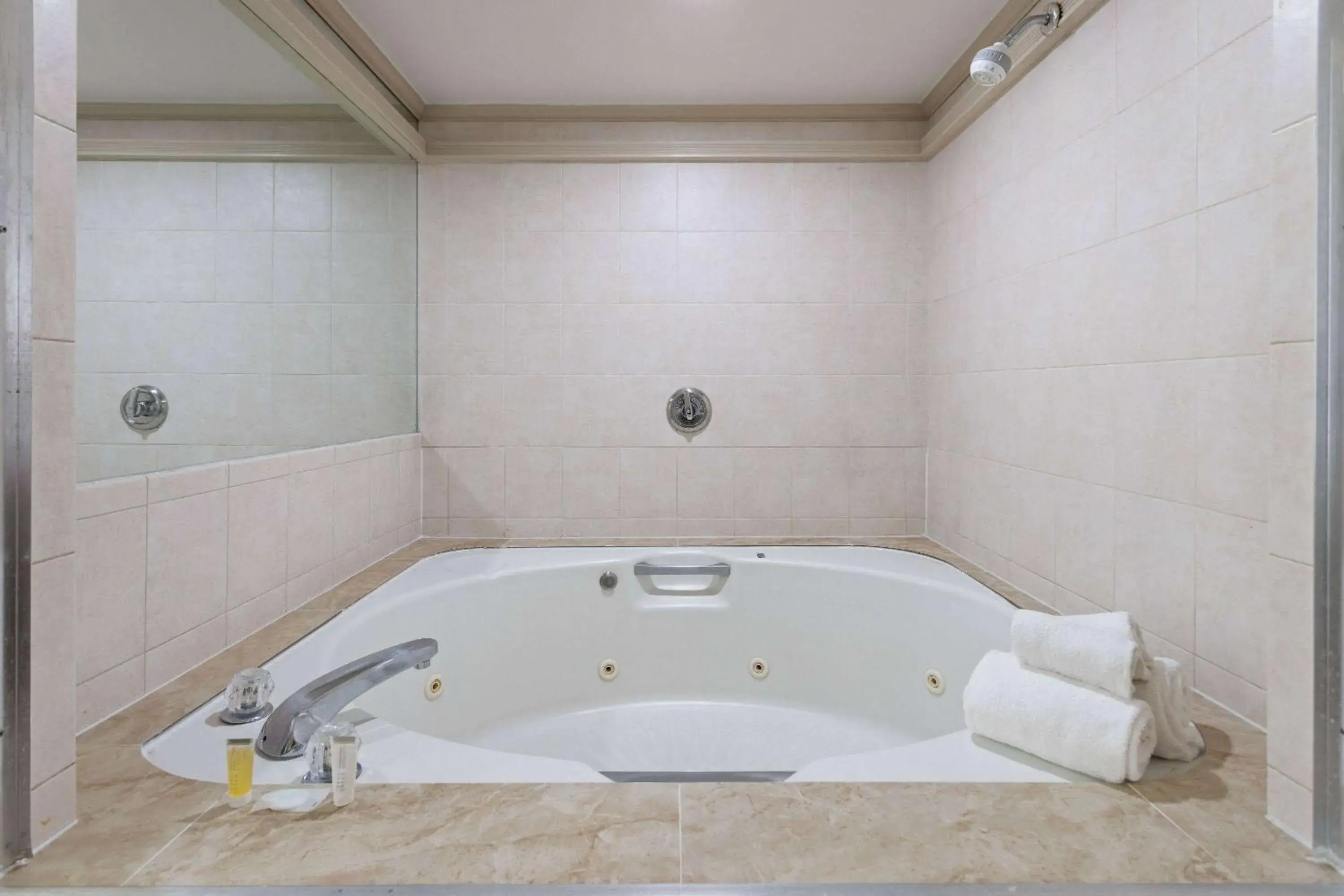 Photo of the whole room in Inn at Atlantic City Hotel & Banquet Photo of the whole room in Inn at Atlantic City Hotel & Banquet