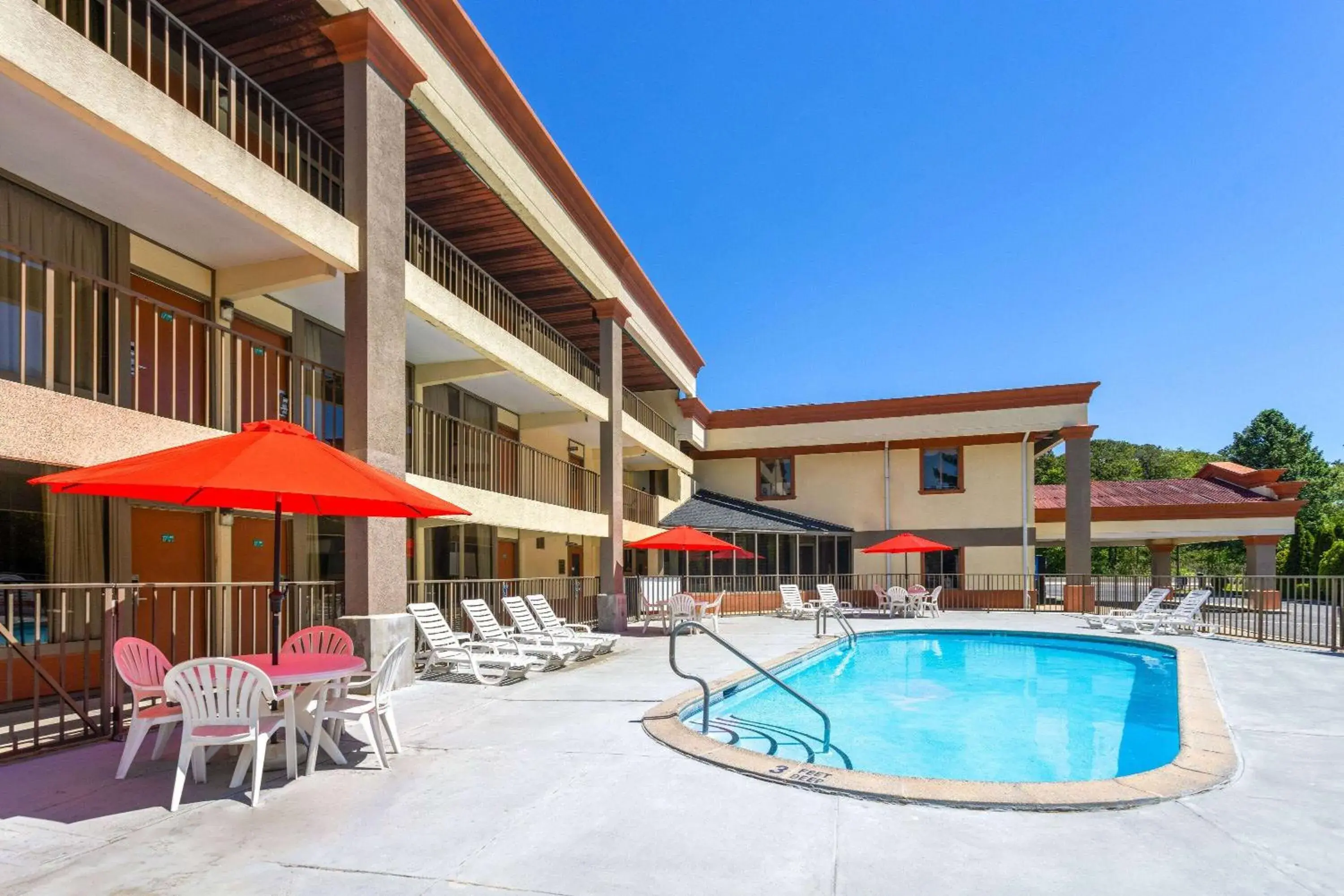 Swimming pool in Inn at Atlantic City Hotel & Banquet Swimming pool in Inn at Atlantic City Hotel & Banquet