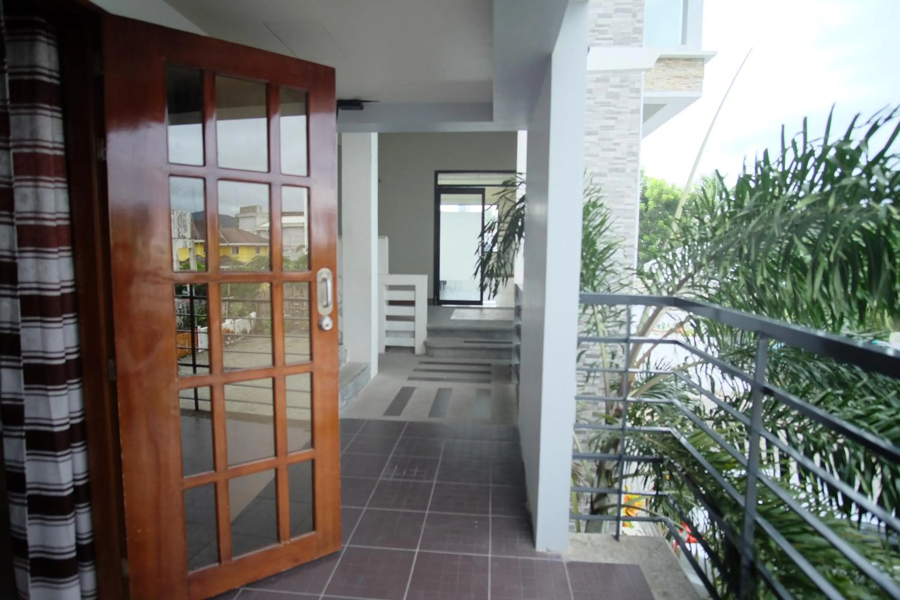 Balcony/Terrace in Pacific Waves Inn (Annex)