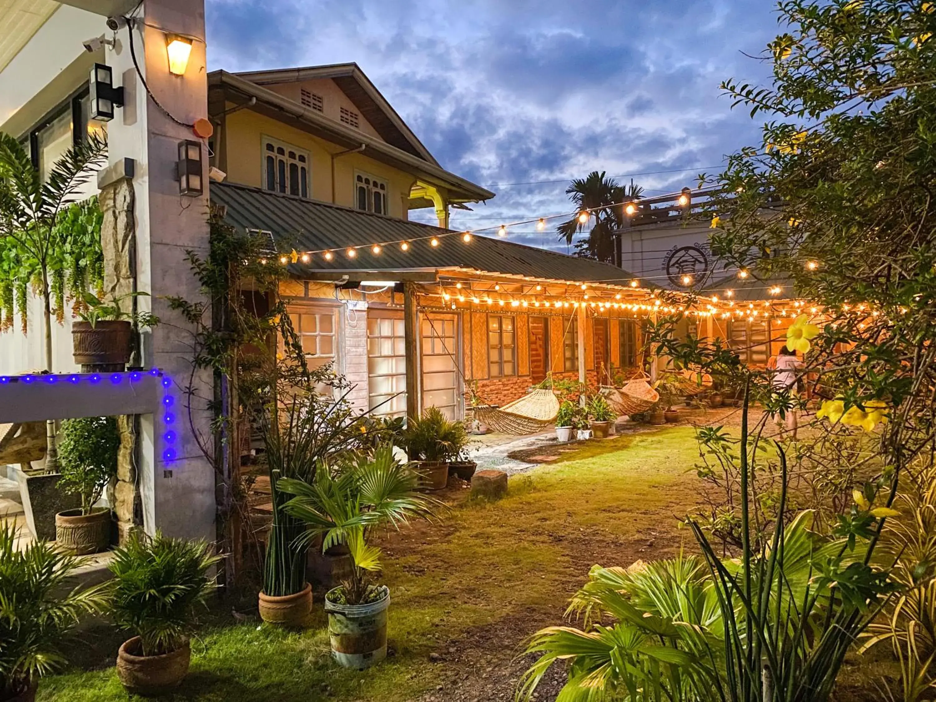 Property building in Pacific Waves Inn (Annex) Property building in Pacific Waves Inn (Annex)