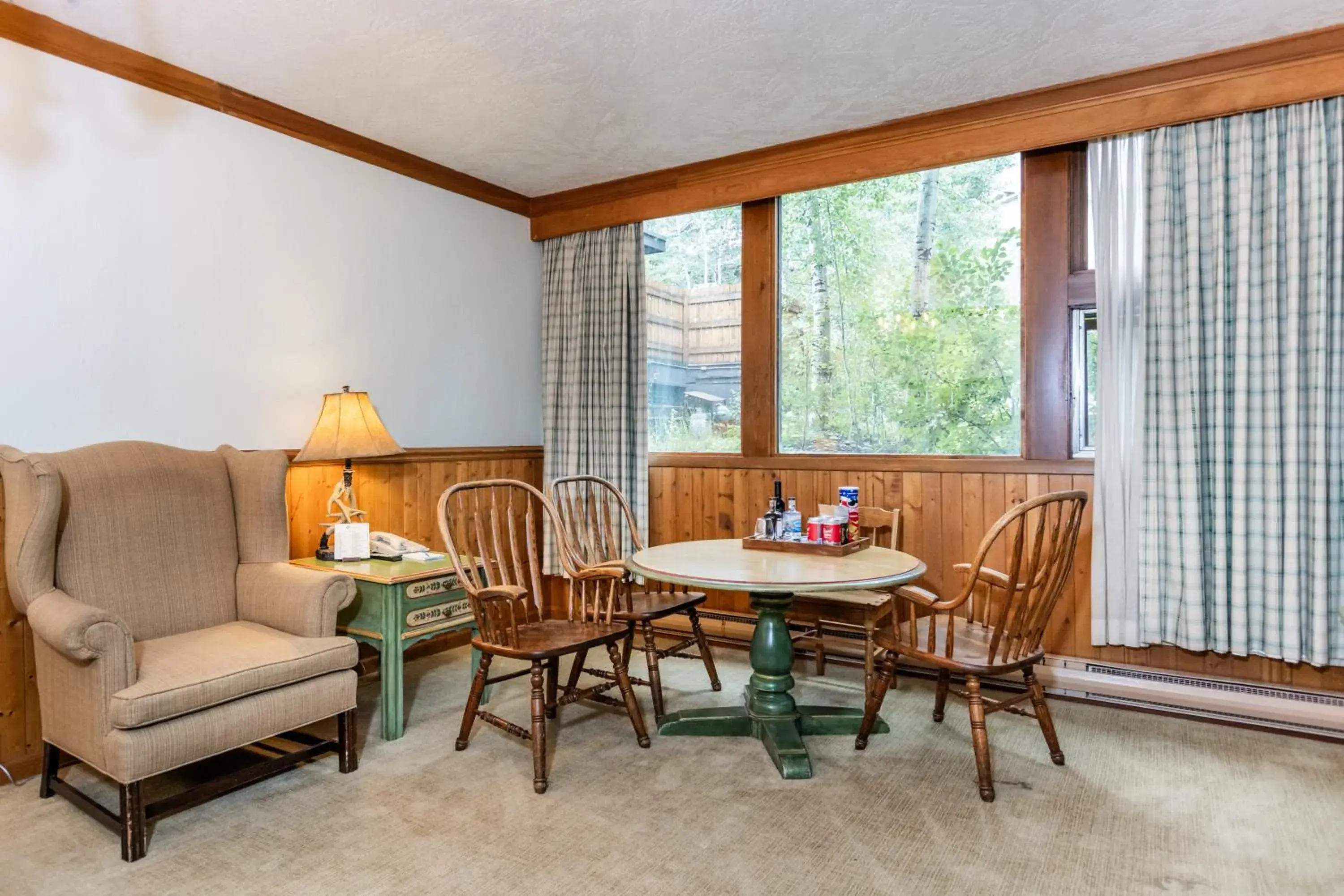 Seating area in The Alpenhof Seating area in The Alpenhof