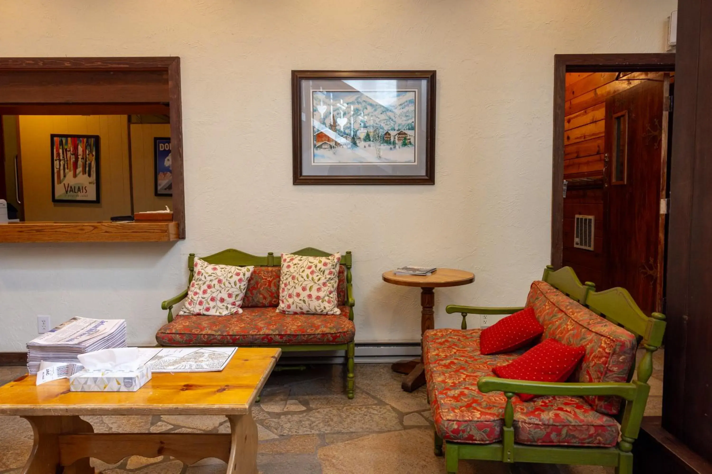 Lobby or reception in The Alpenhof Lobby or reception in The Alpenhof