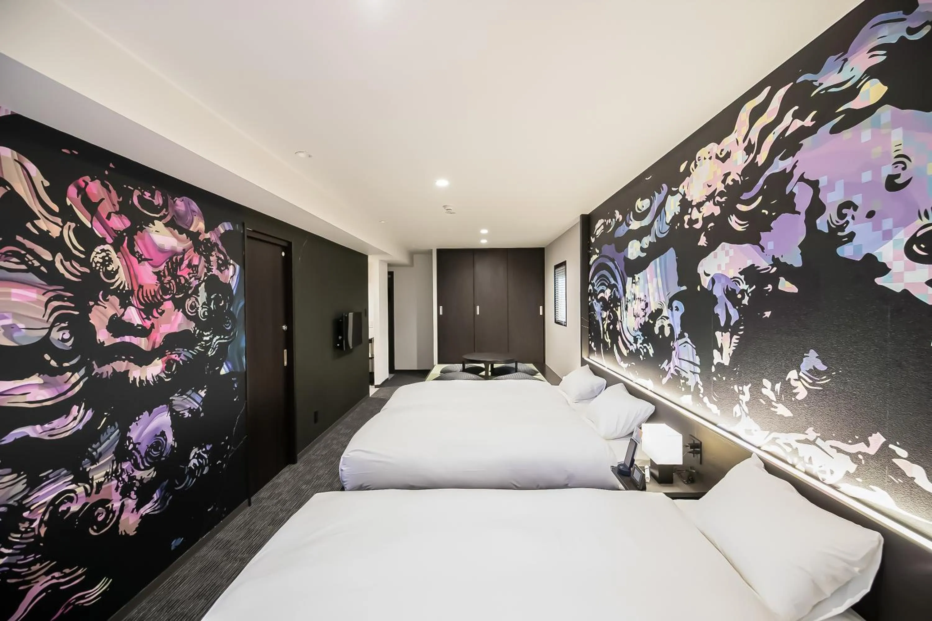 Photo of the whole room in Akari Nijo-jo