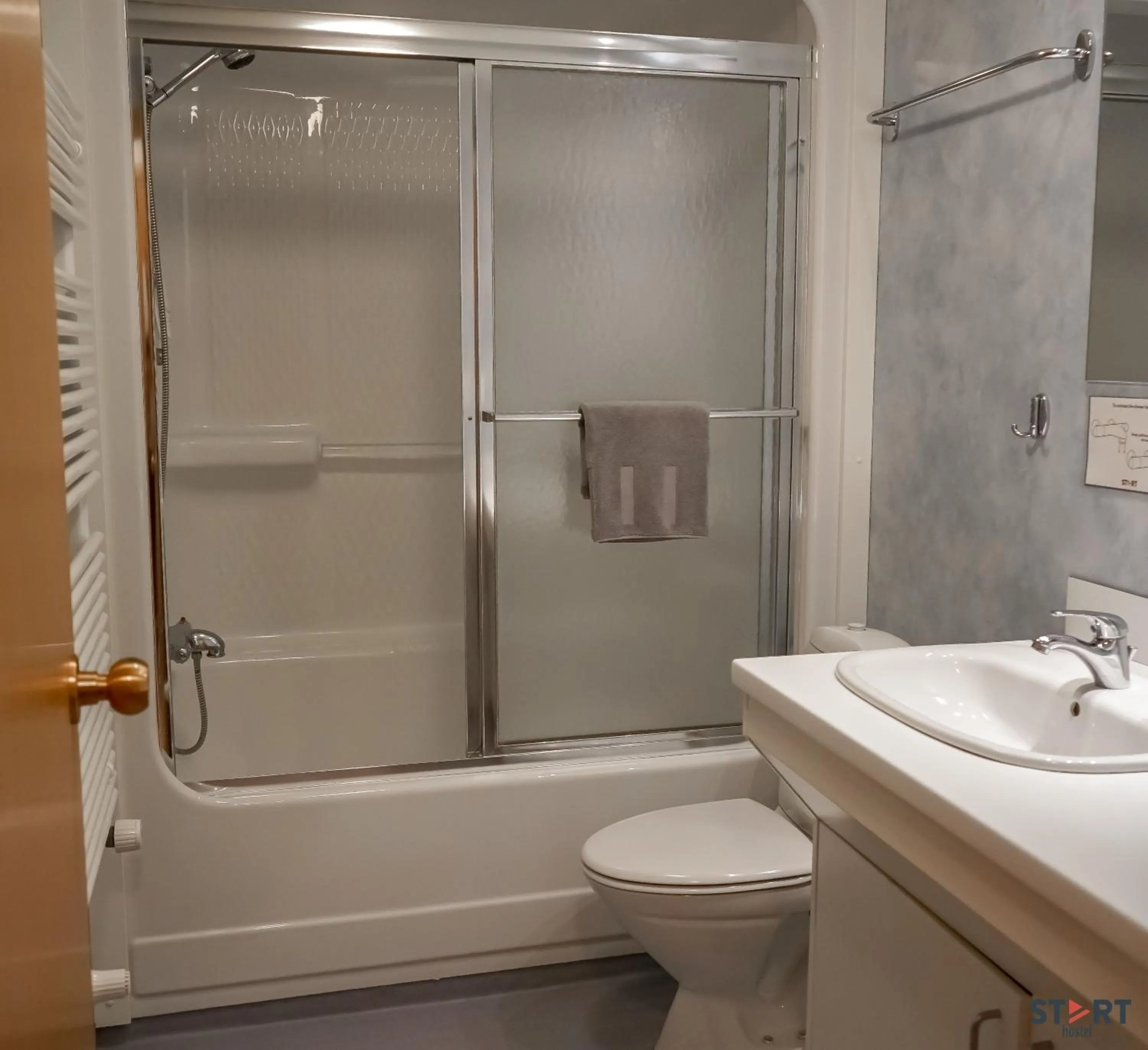 Start Keflavík Airport