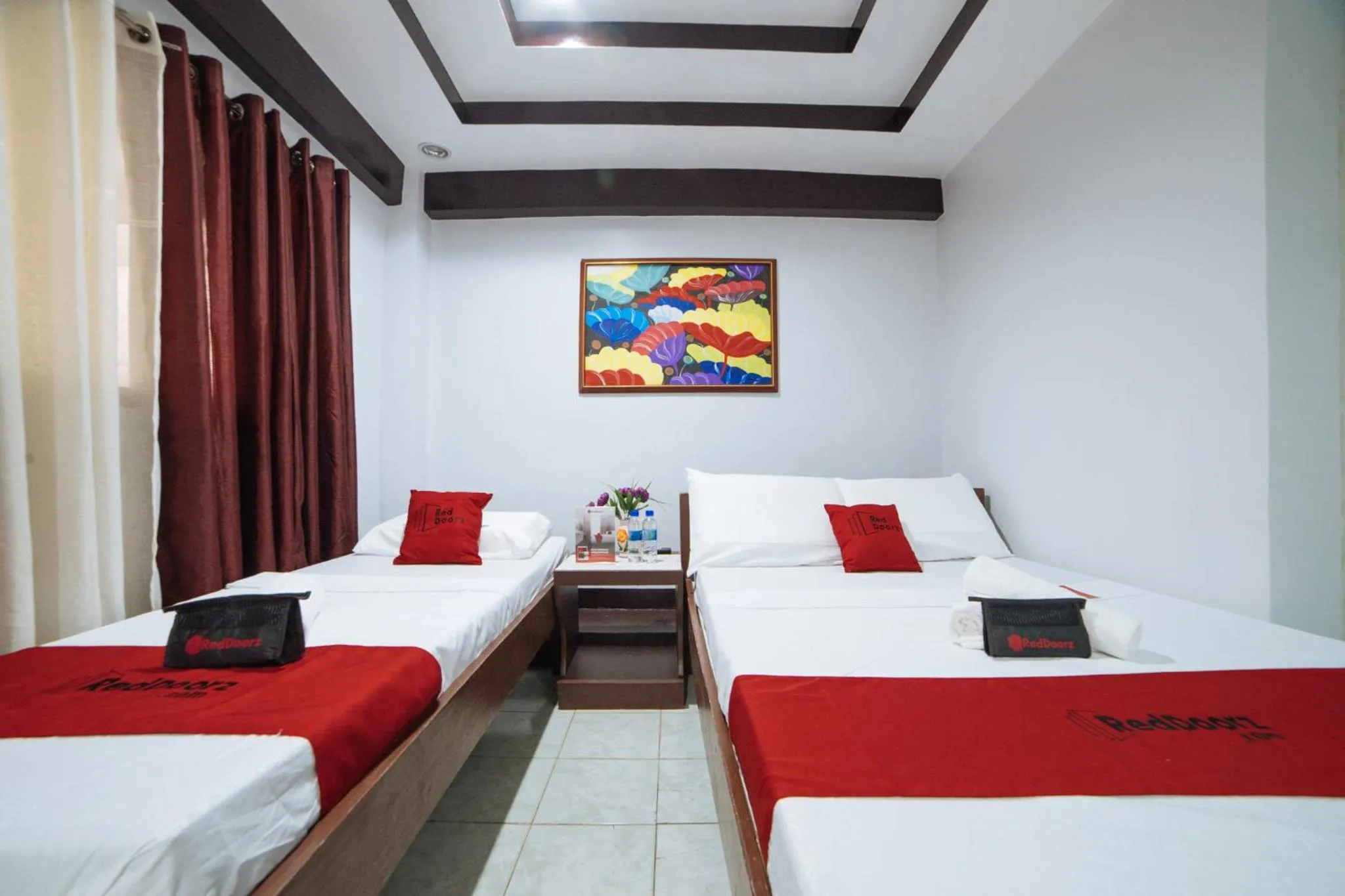 Photo of the whole room, Bed in RedDoorz near San Juanico Bridge