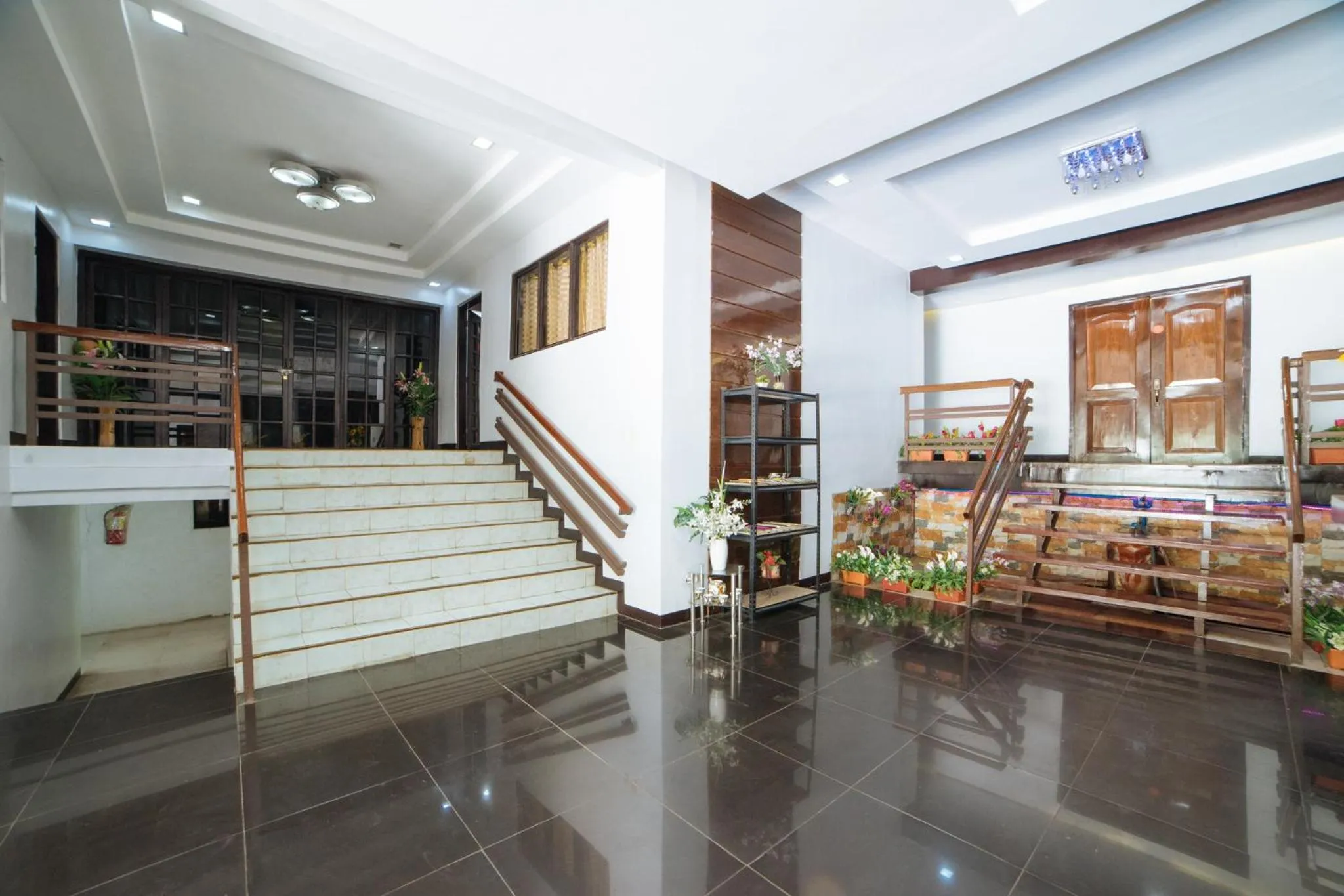 Lobby or reception in RedDoorz near San Juanico Bridge