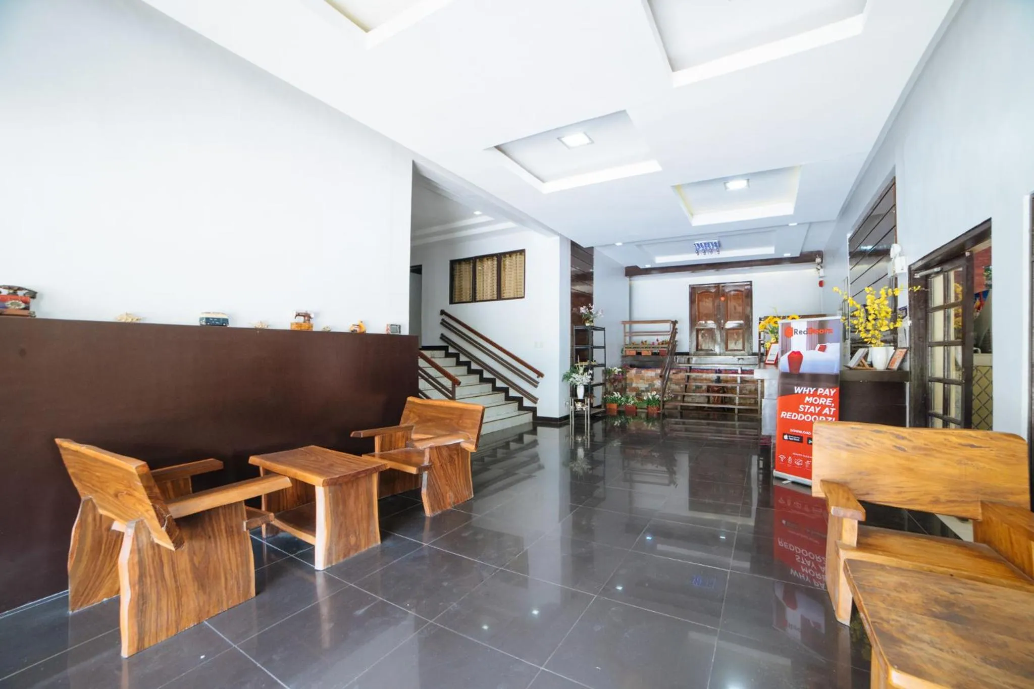 Lobby or reception in RedDoorz near San Juanico Bridge