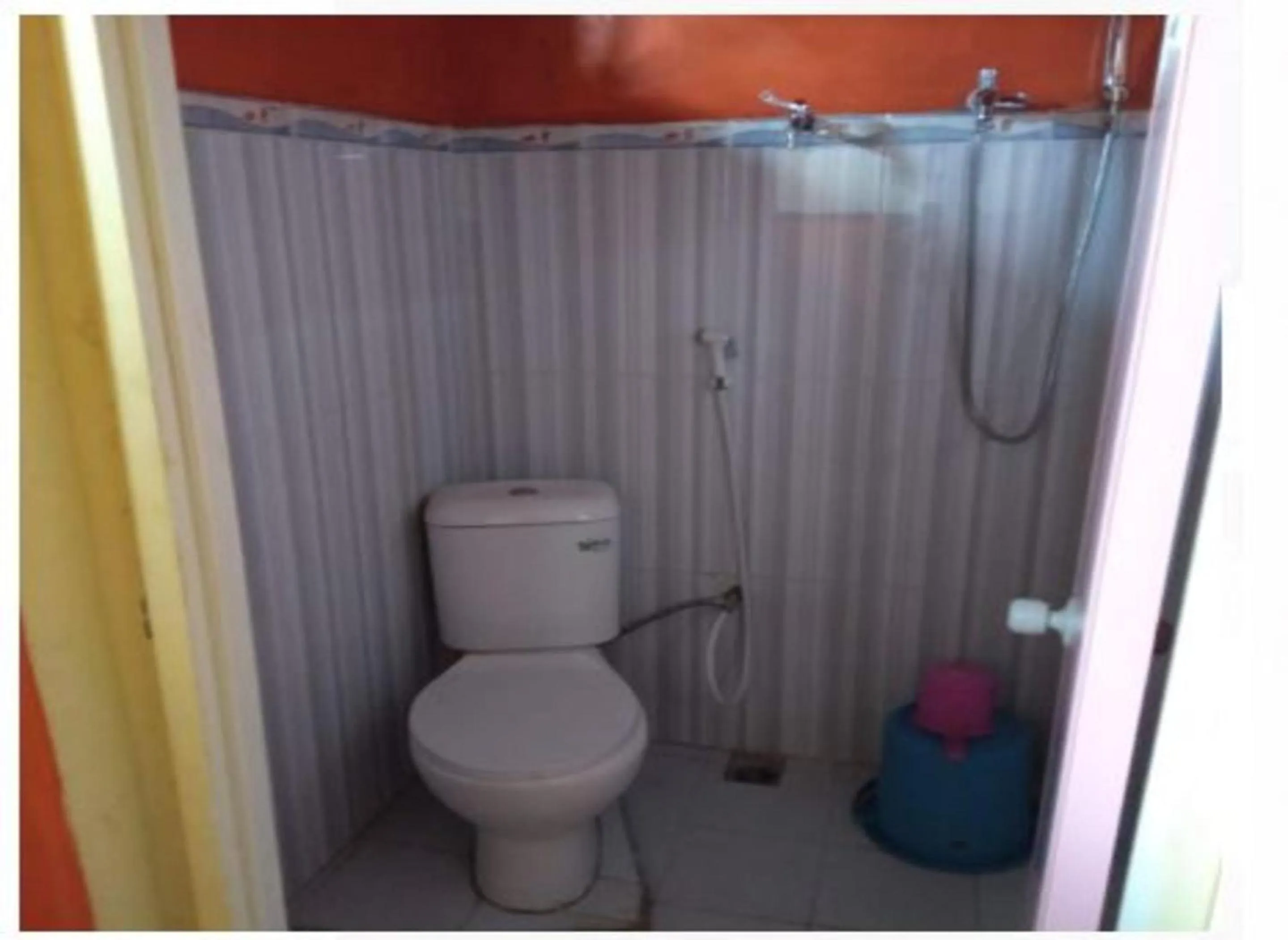 Bathroom in Penginapan Indah Lestari