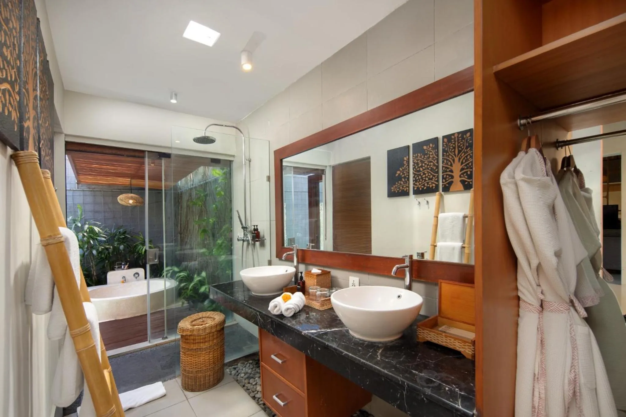 Bathroom in Seminyak Sanctuary Villa by Ini Vie Hospitality