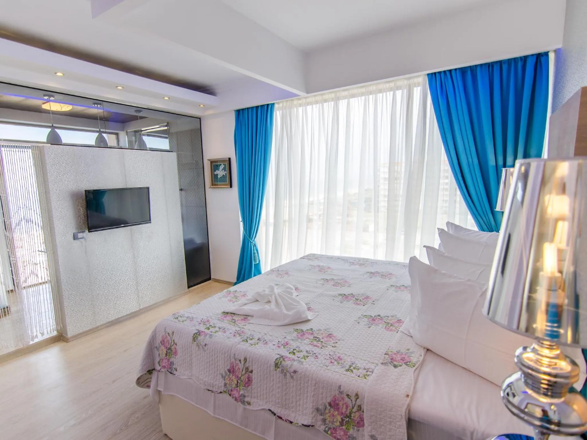 Photo of the whole room, Bed in Phoenicia Luxury Hotel