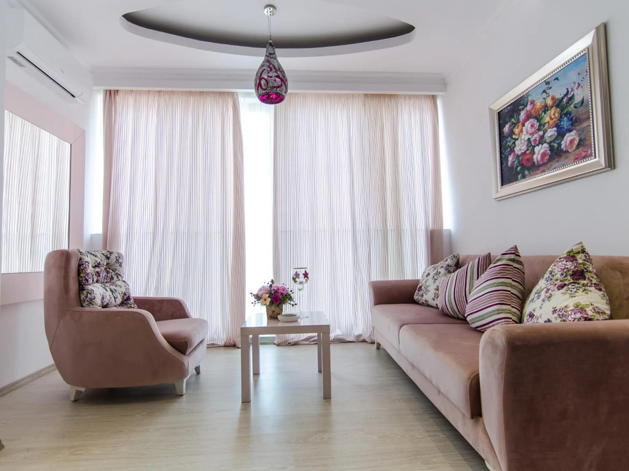 Living room in Phoenicia Luxury Hotel