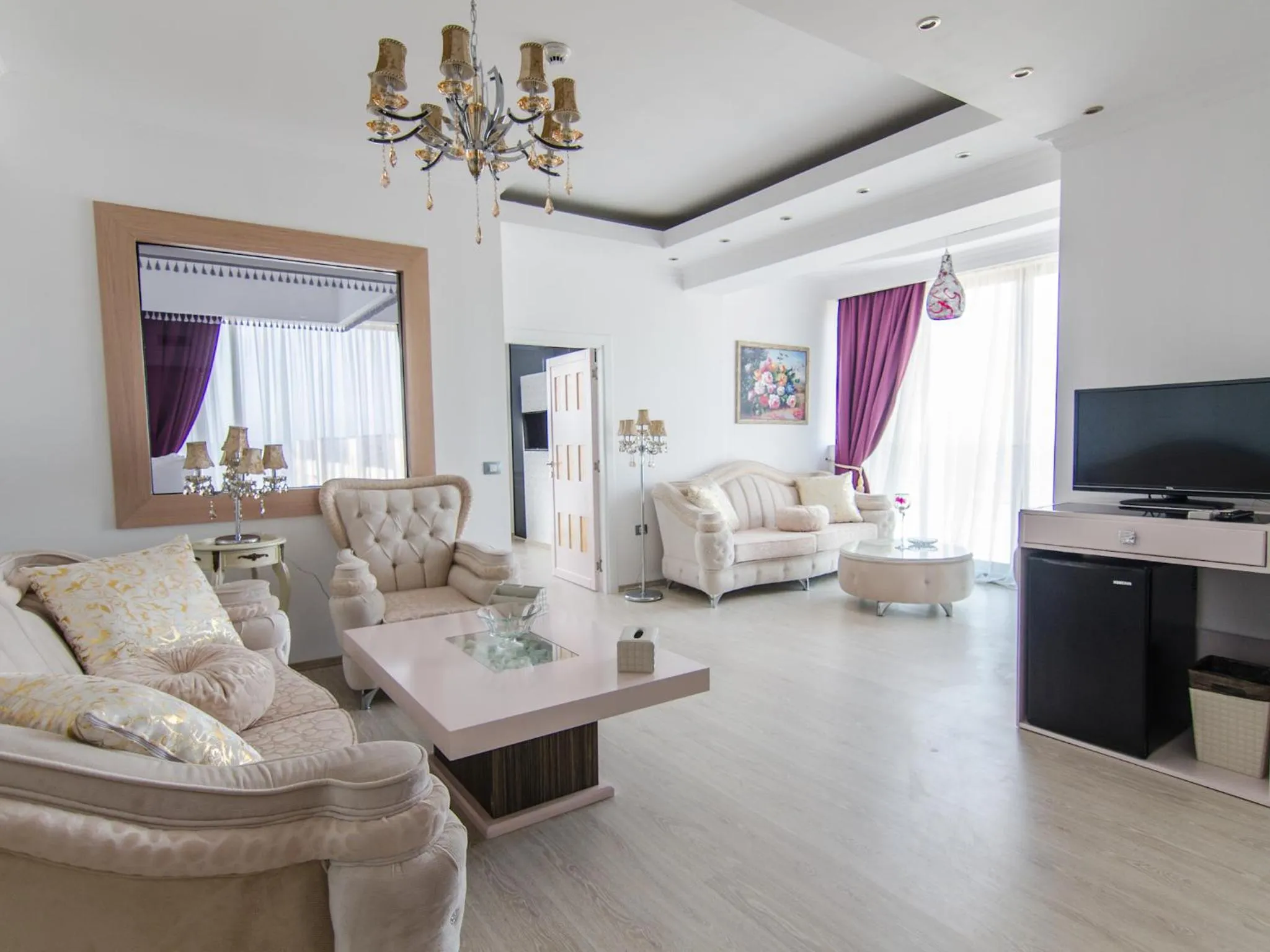 Living room in Phoenicia Luxury Hotel
