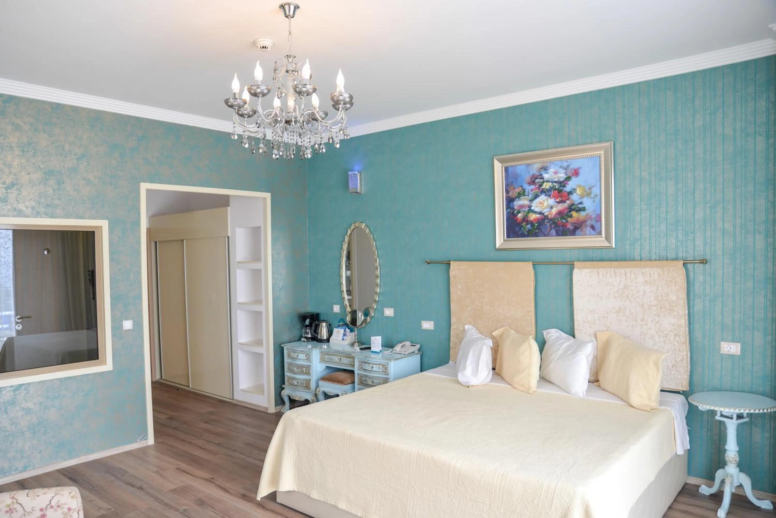 Photo of the whole room, Bed in Phoenicia Luxury Hotel