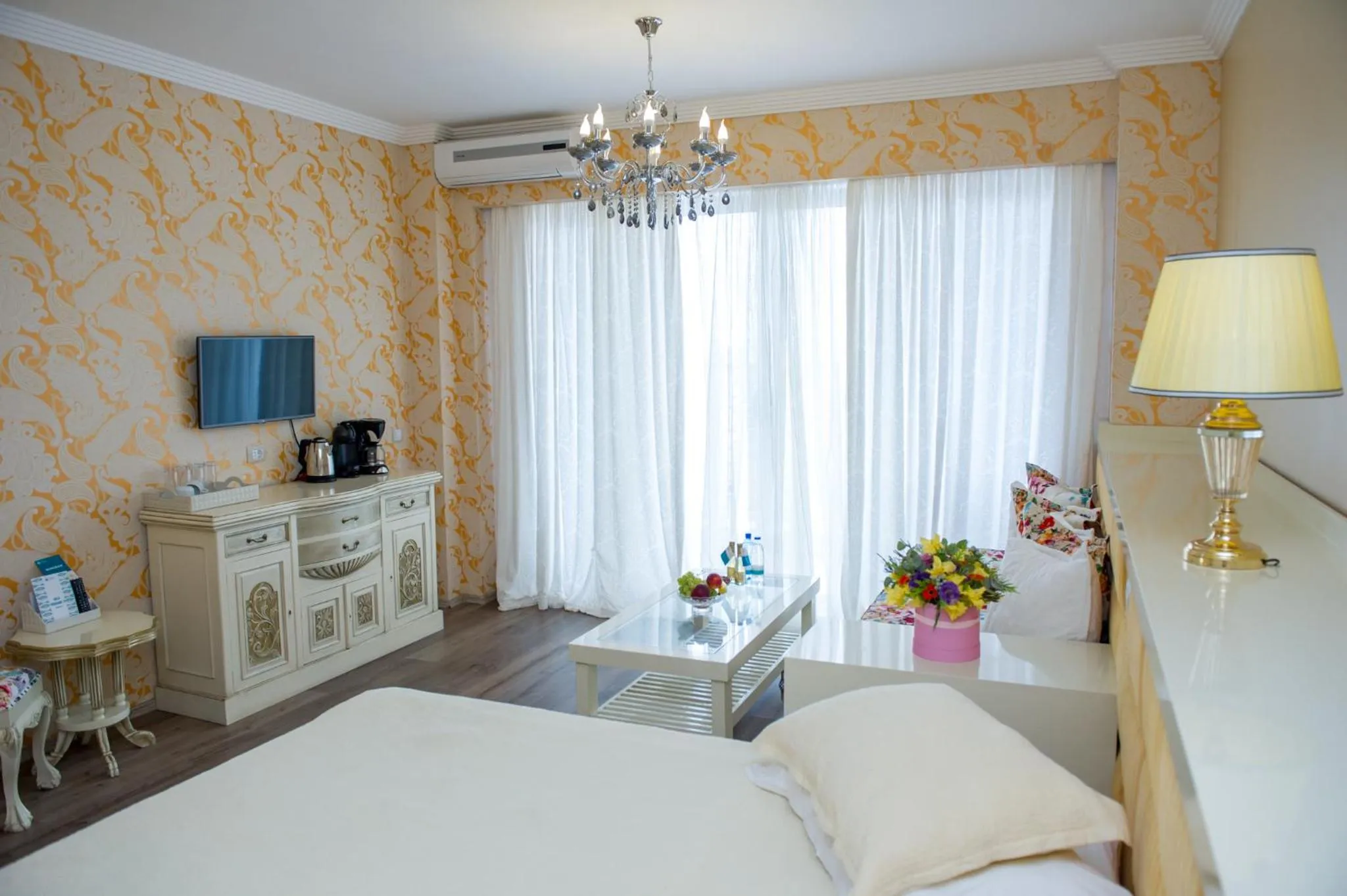 Photo of the whole room, Bed in Phoenicia Luxury Hotel