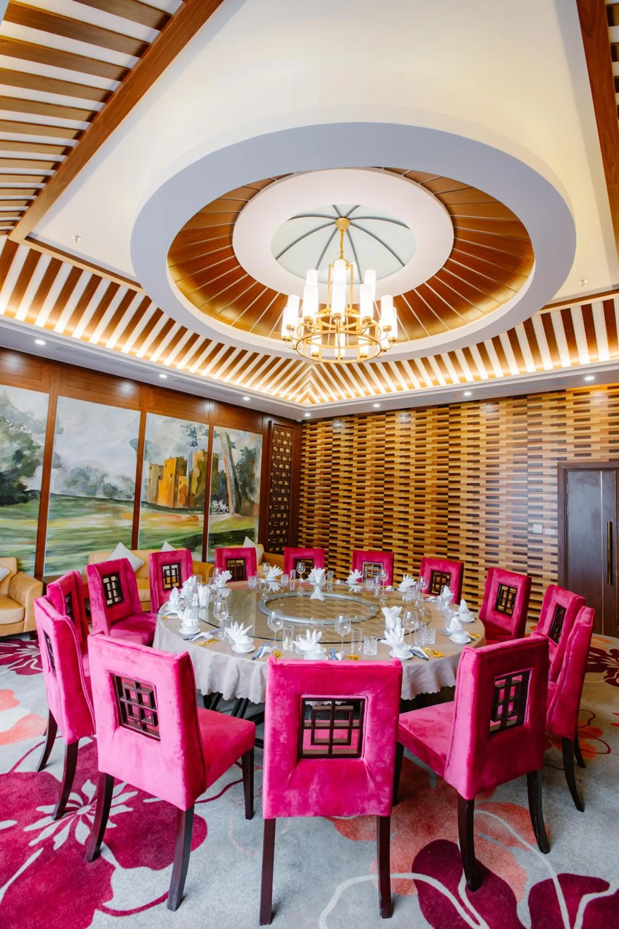 Dining area in Grand Phoenix Hotel Bac Ninh