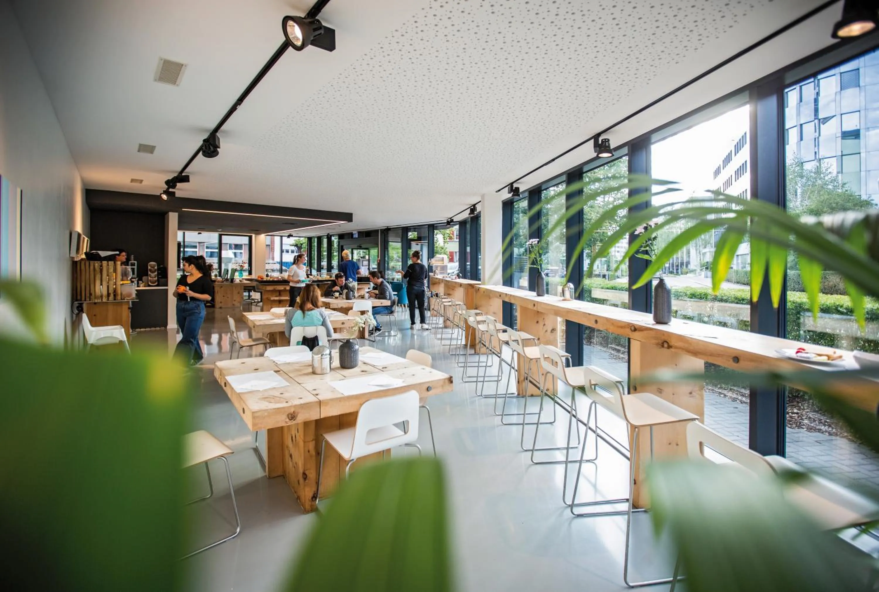 Restaurant/places to eat in THE FLAG Zürich