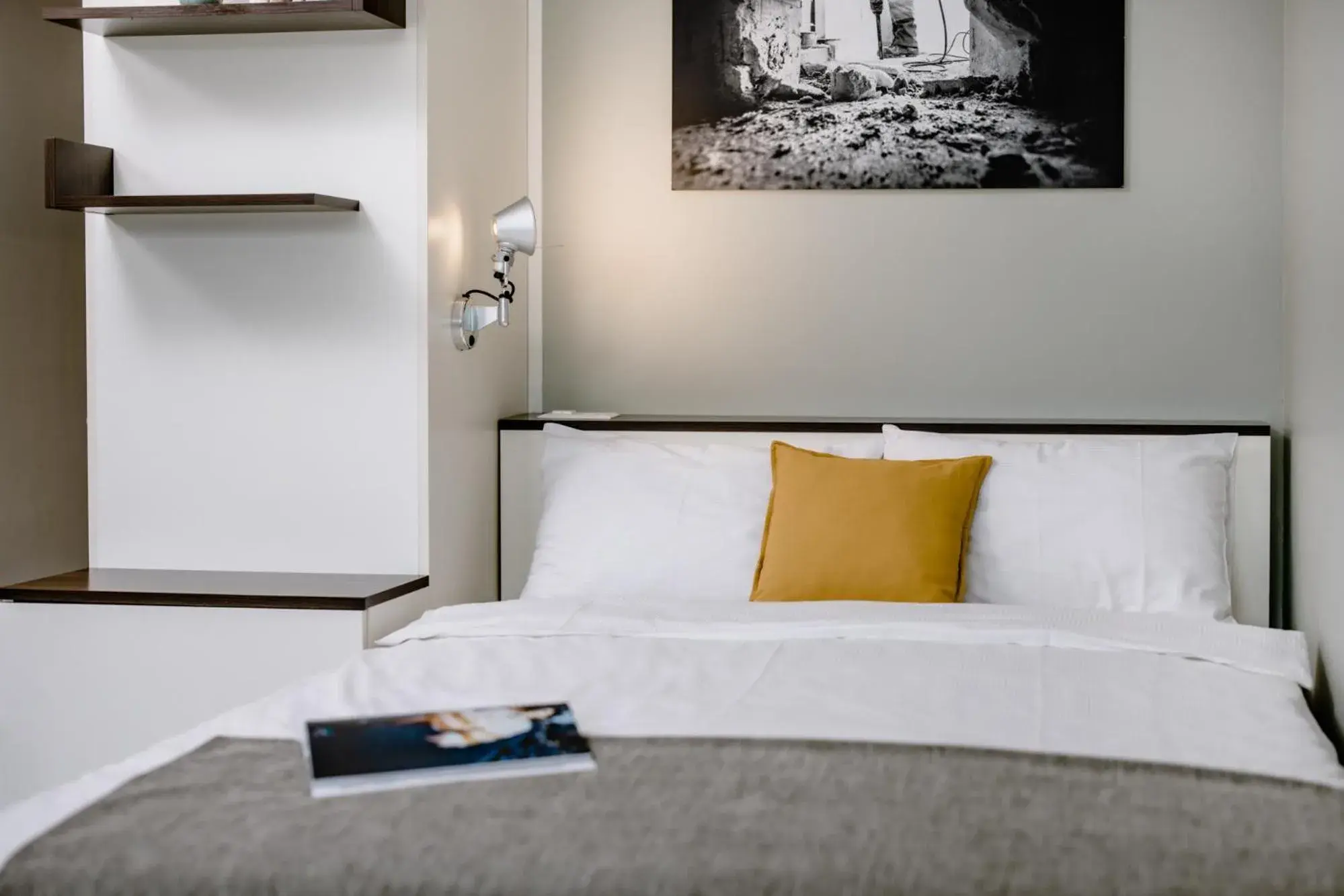 Bedroom, Bed in THE FLAG Zürich Bedroom, Bed in THE FLAG Zürich