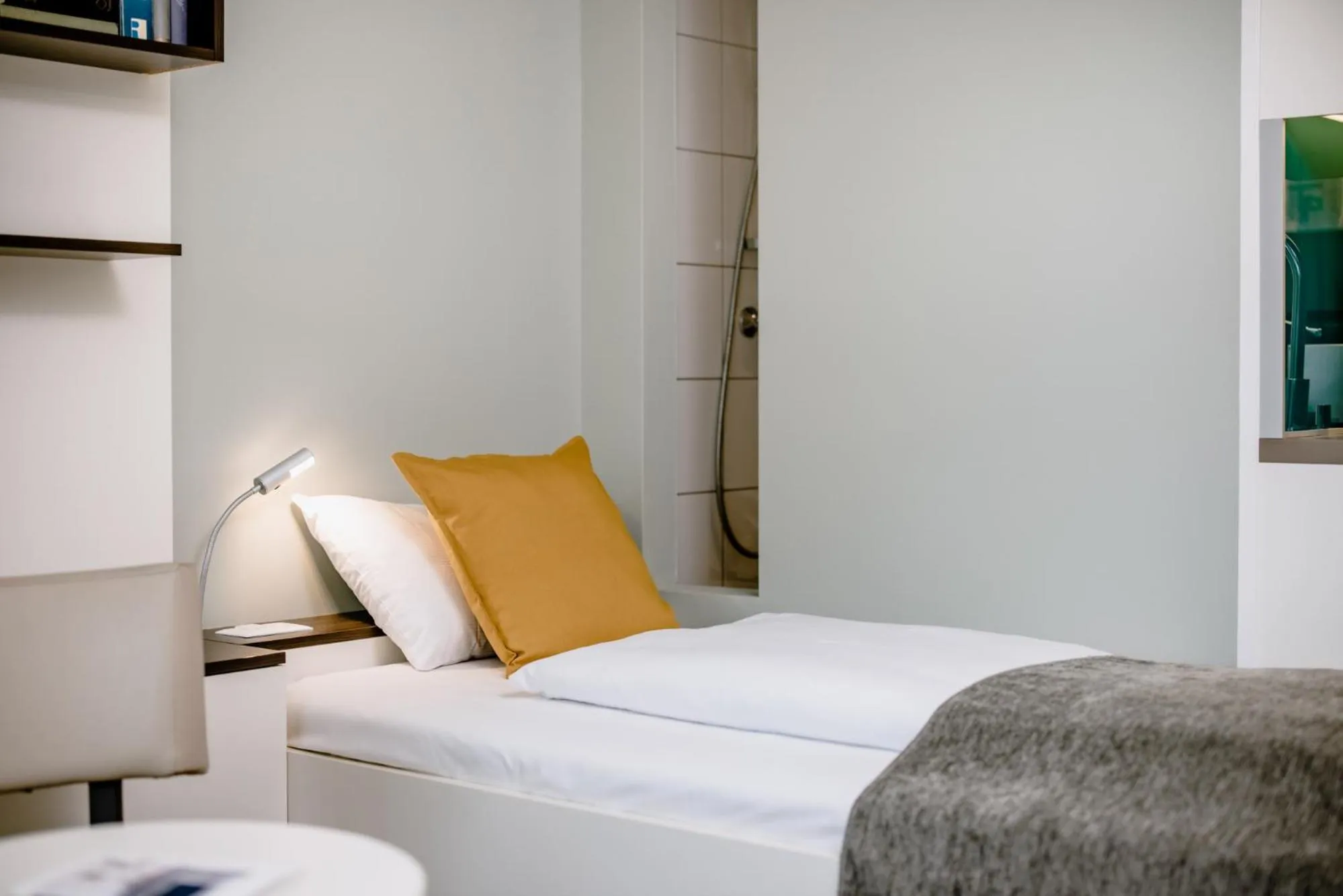 Bed in THE FLAG Zürich