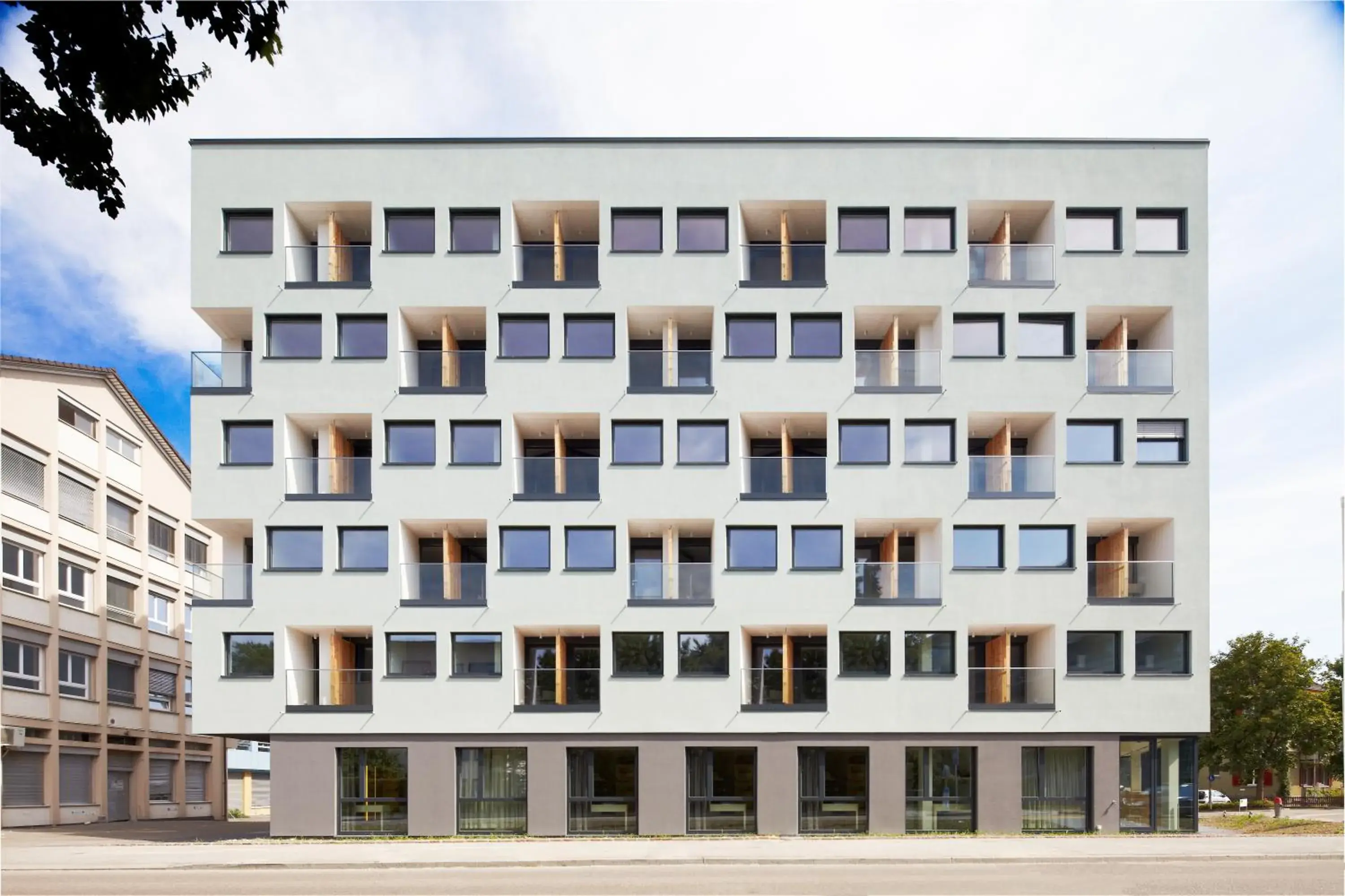 Facade/entrance in THE FLAG Zürich Facade/entrance in THE FLAG Zürich