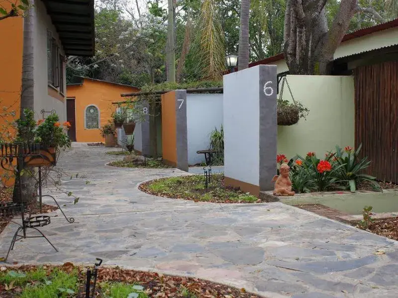 Property building in Old Joe's Kaia Property building in Old Joe's Kaia