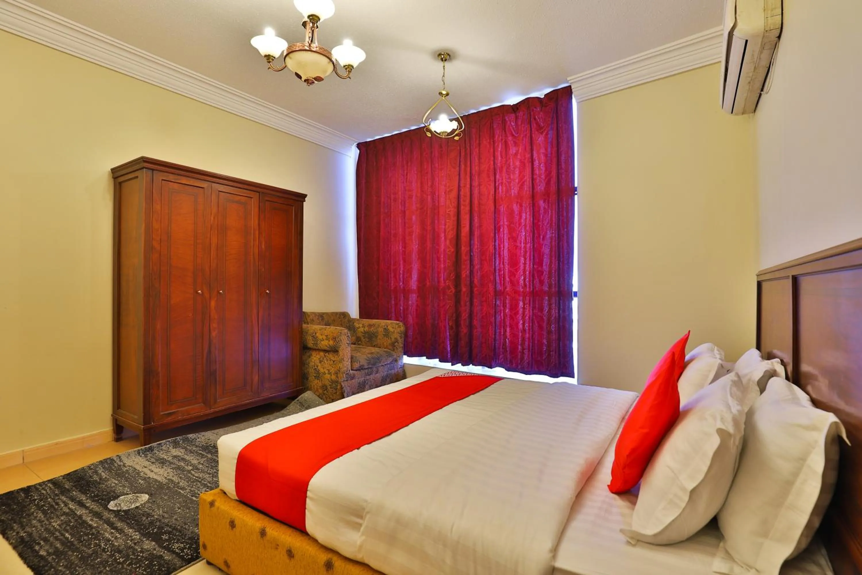 Photo of the whole room in OYO 369 Arwa Alqosor