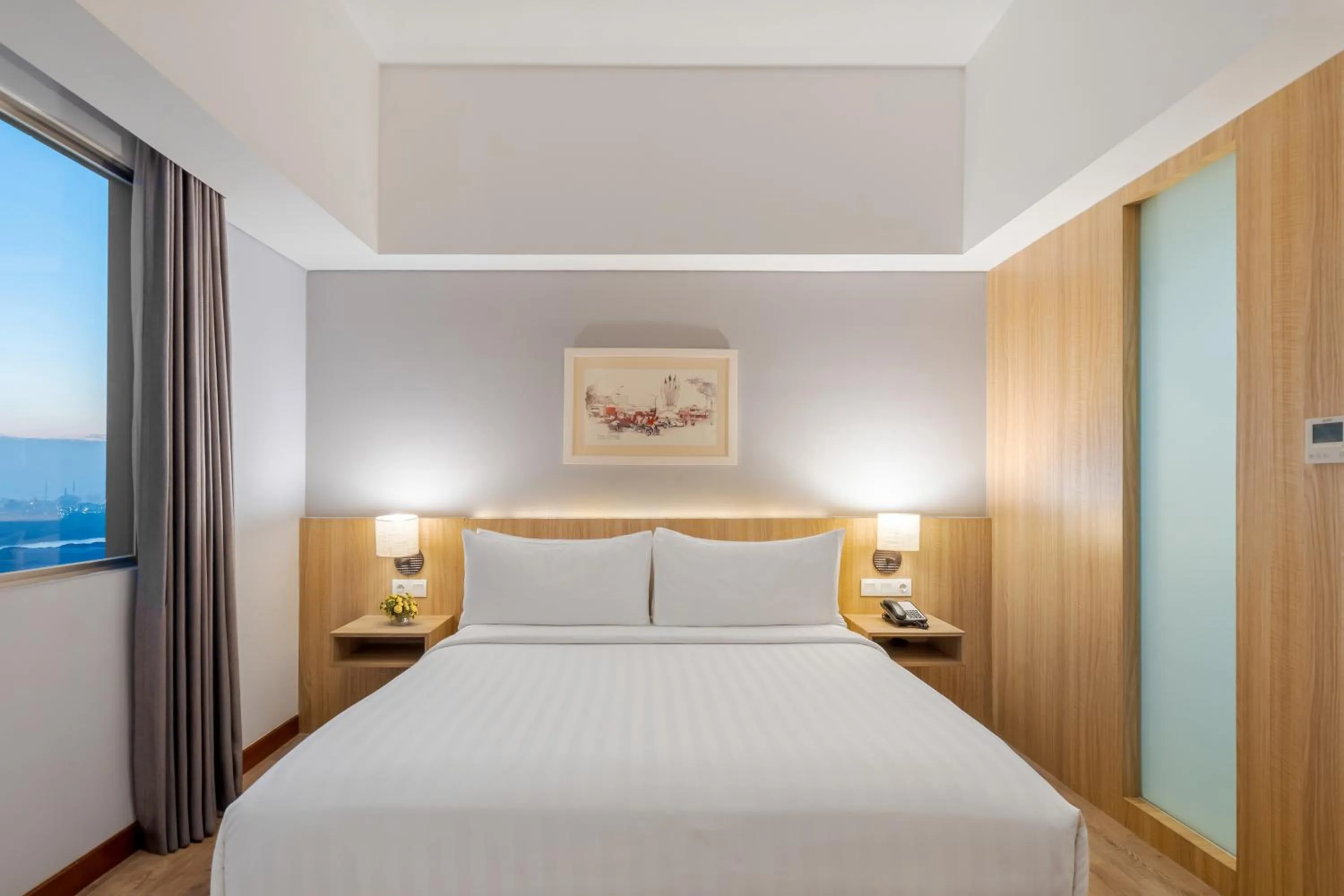 Bed in Aston Gresik Hotel & Conference Center