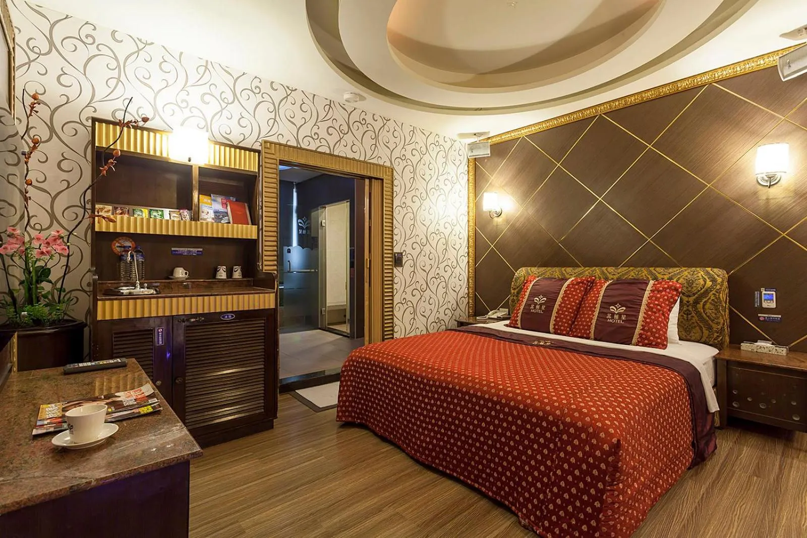 Photo of the whole room, Bed in PGS Motel