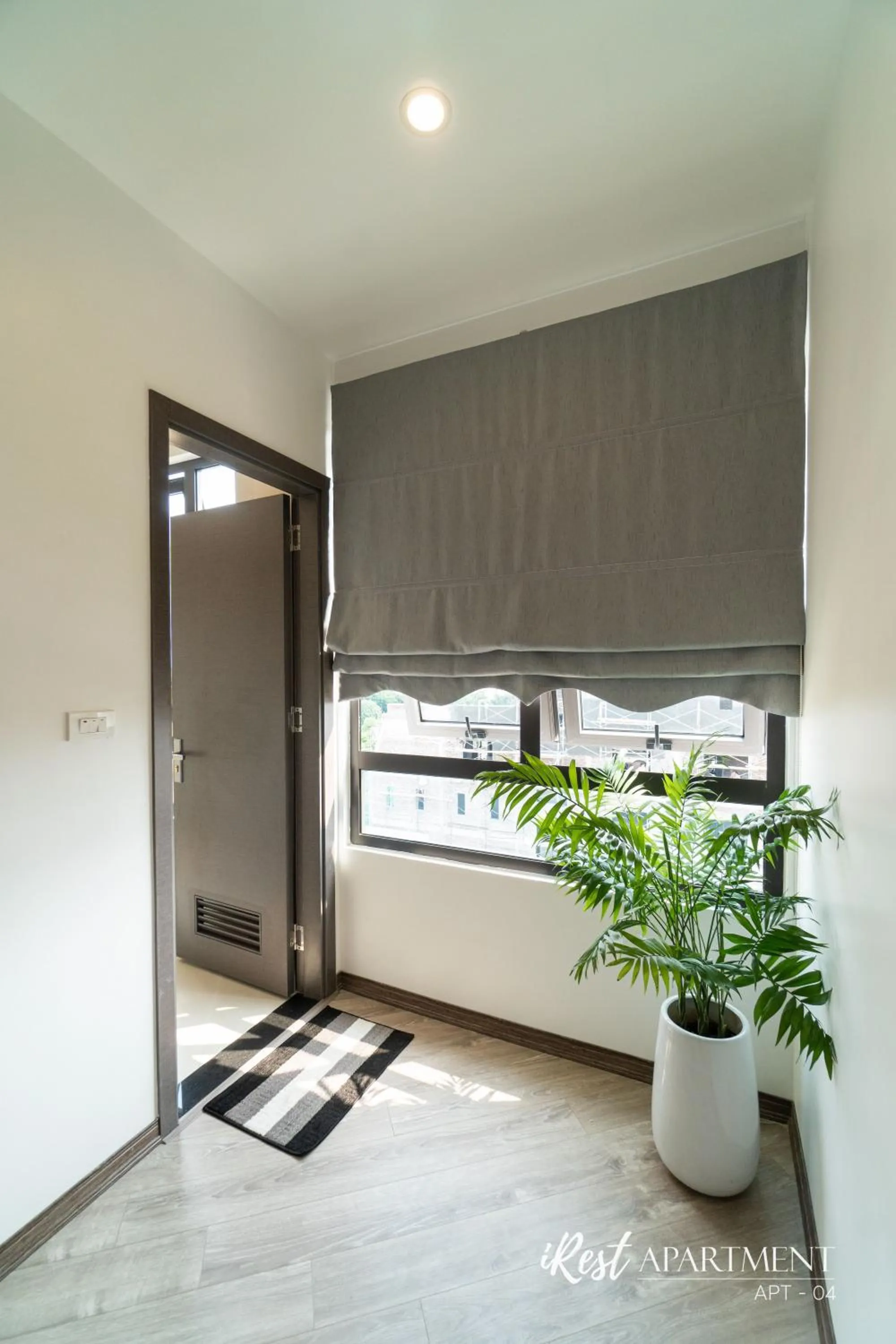 Toilet in iRest Apartment Vinh Yen