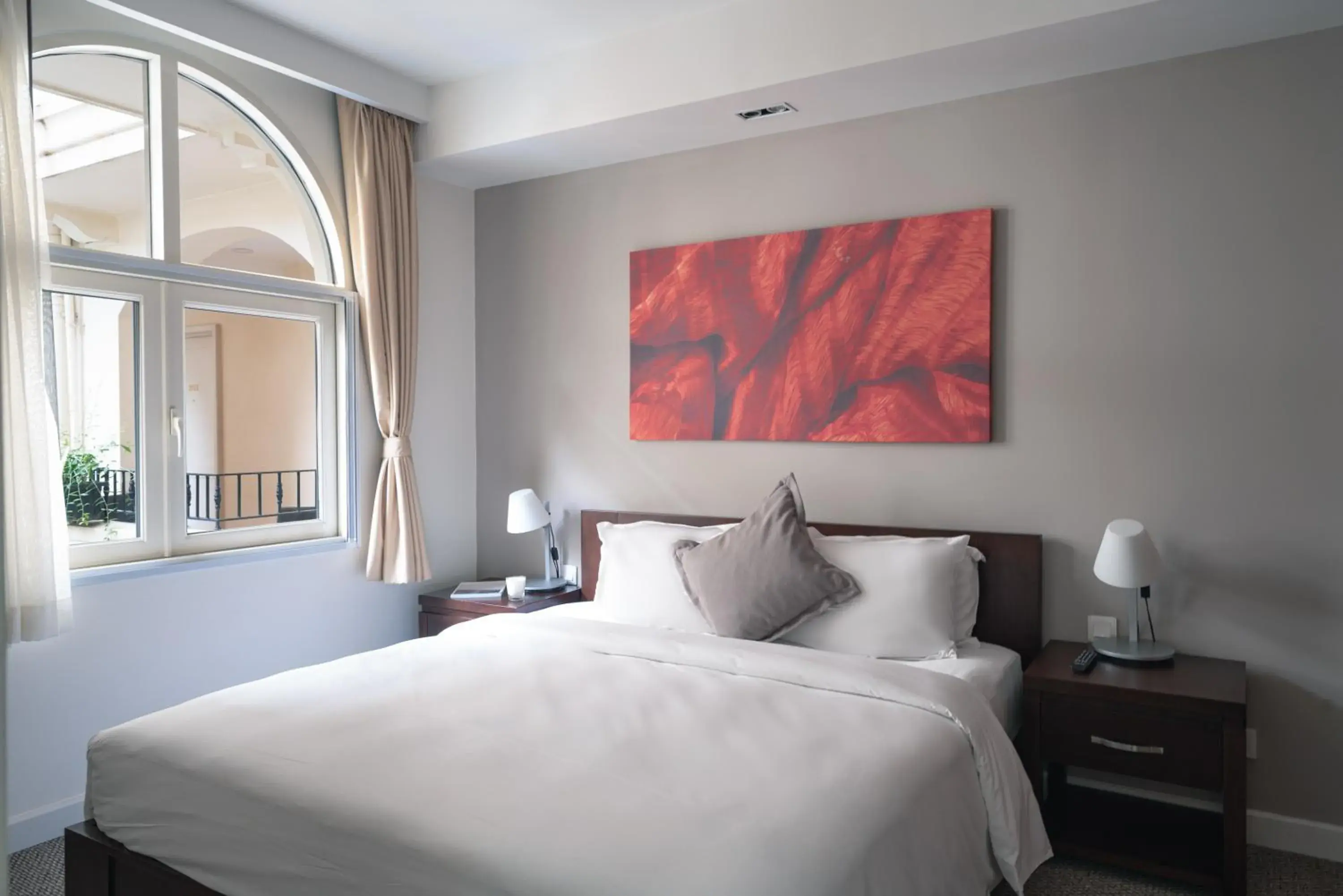 Bed in Central Mansions Serviced Apartments Bed in Central Mansions Serviced Apartments