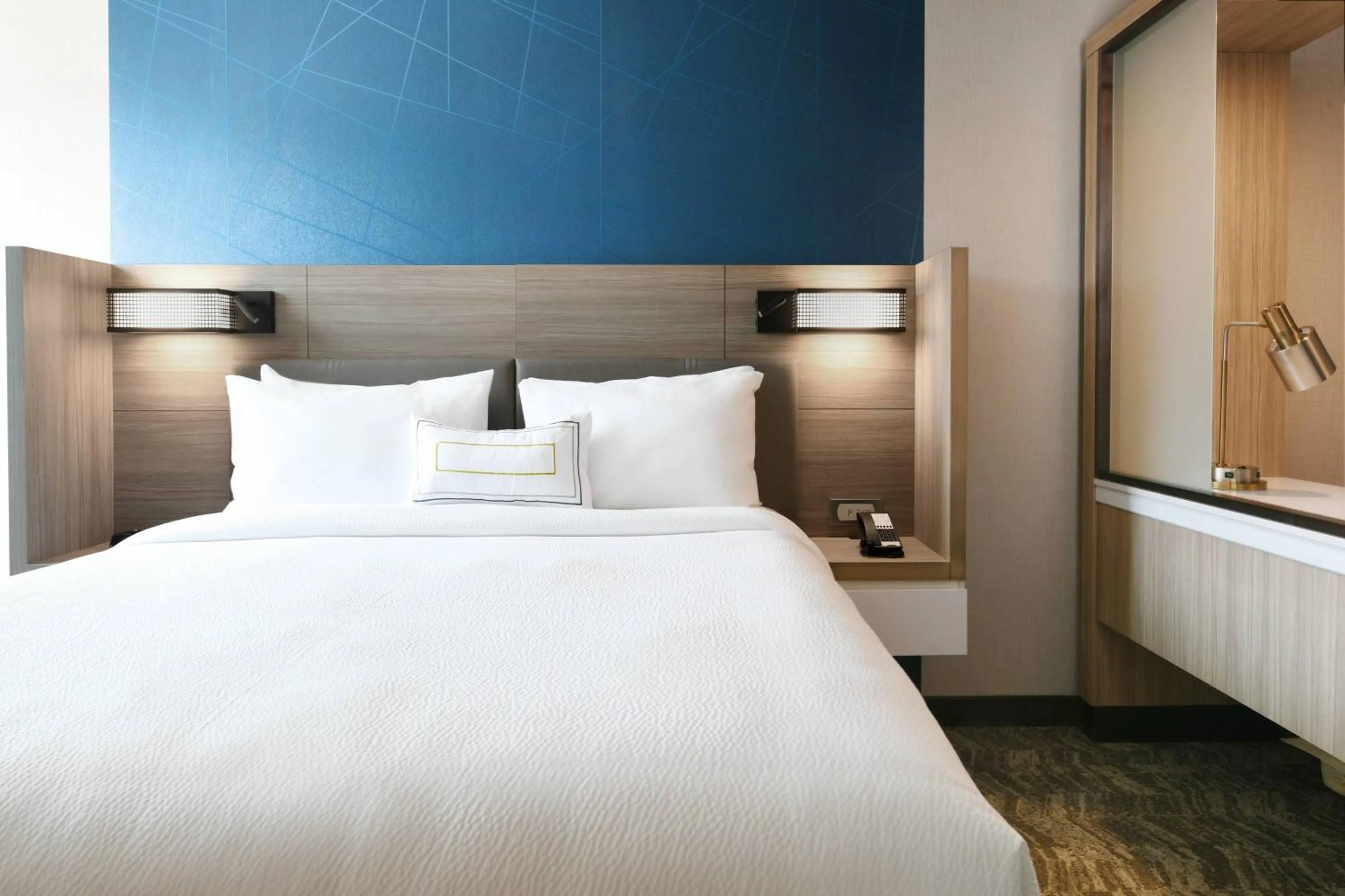 Photo of the whole room, Bed in SpringHill Suites Dallas DFW Airport South/CentrePort