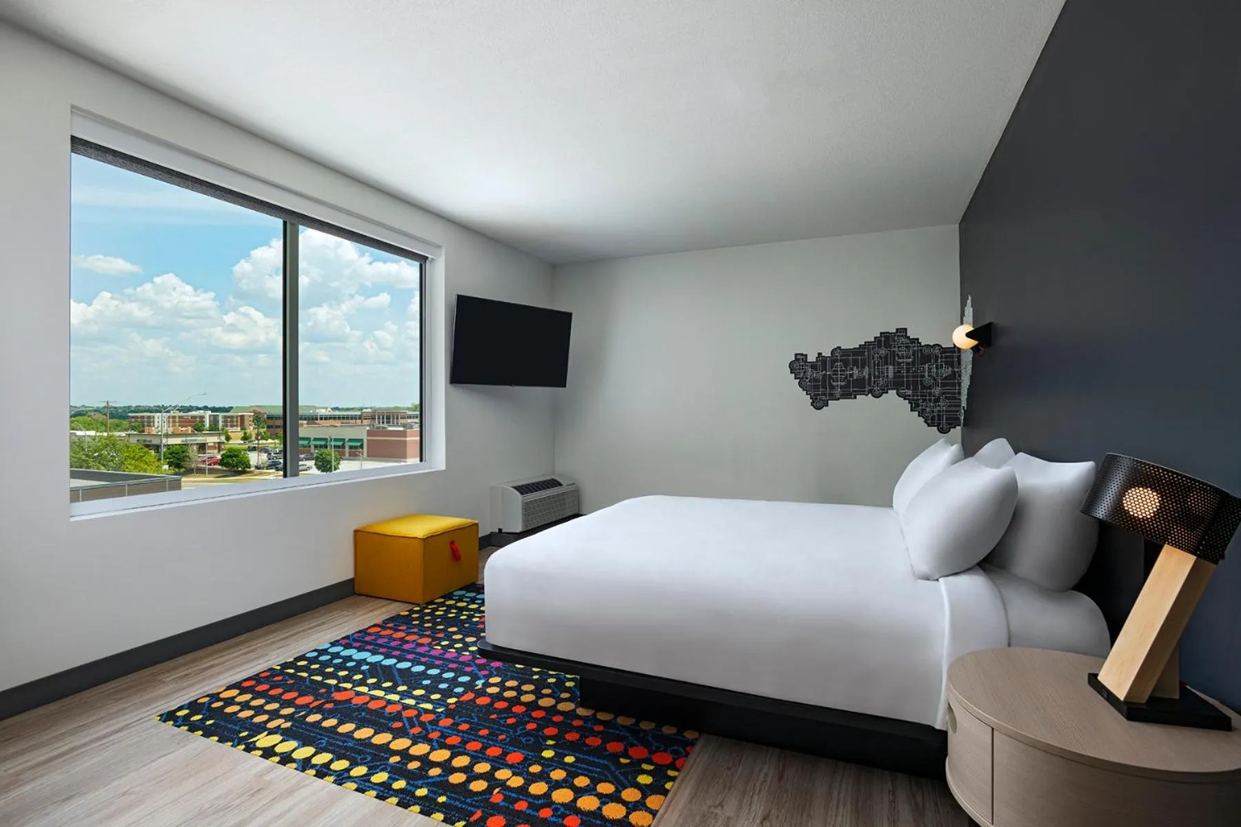 Bed in Aloft Omaha West