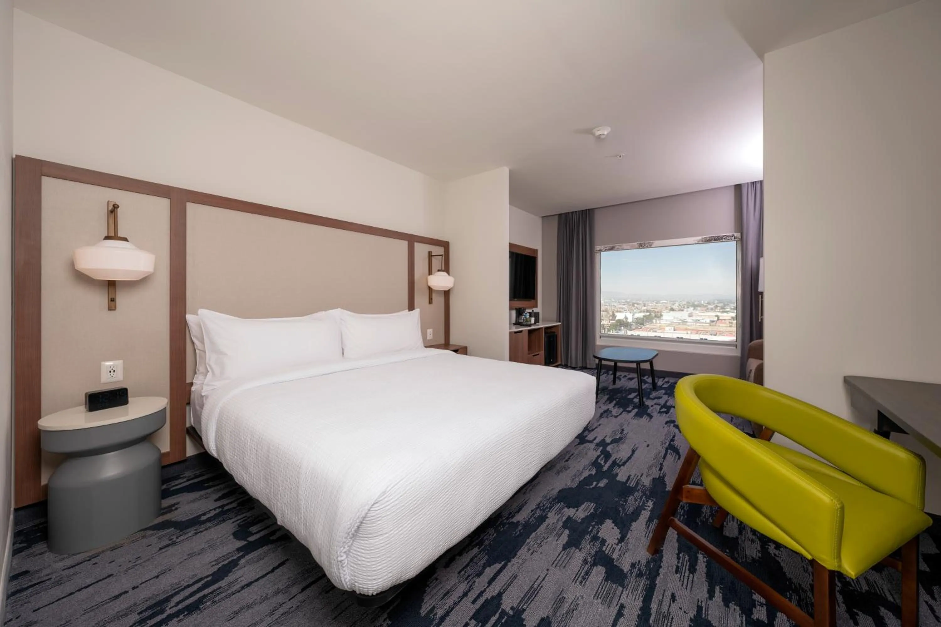 Photo of the whole room, Bed in Fairfield by Marriott Inn & Suites San Luis Potosi
