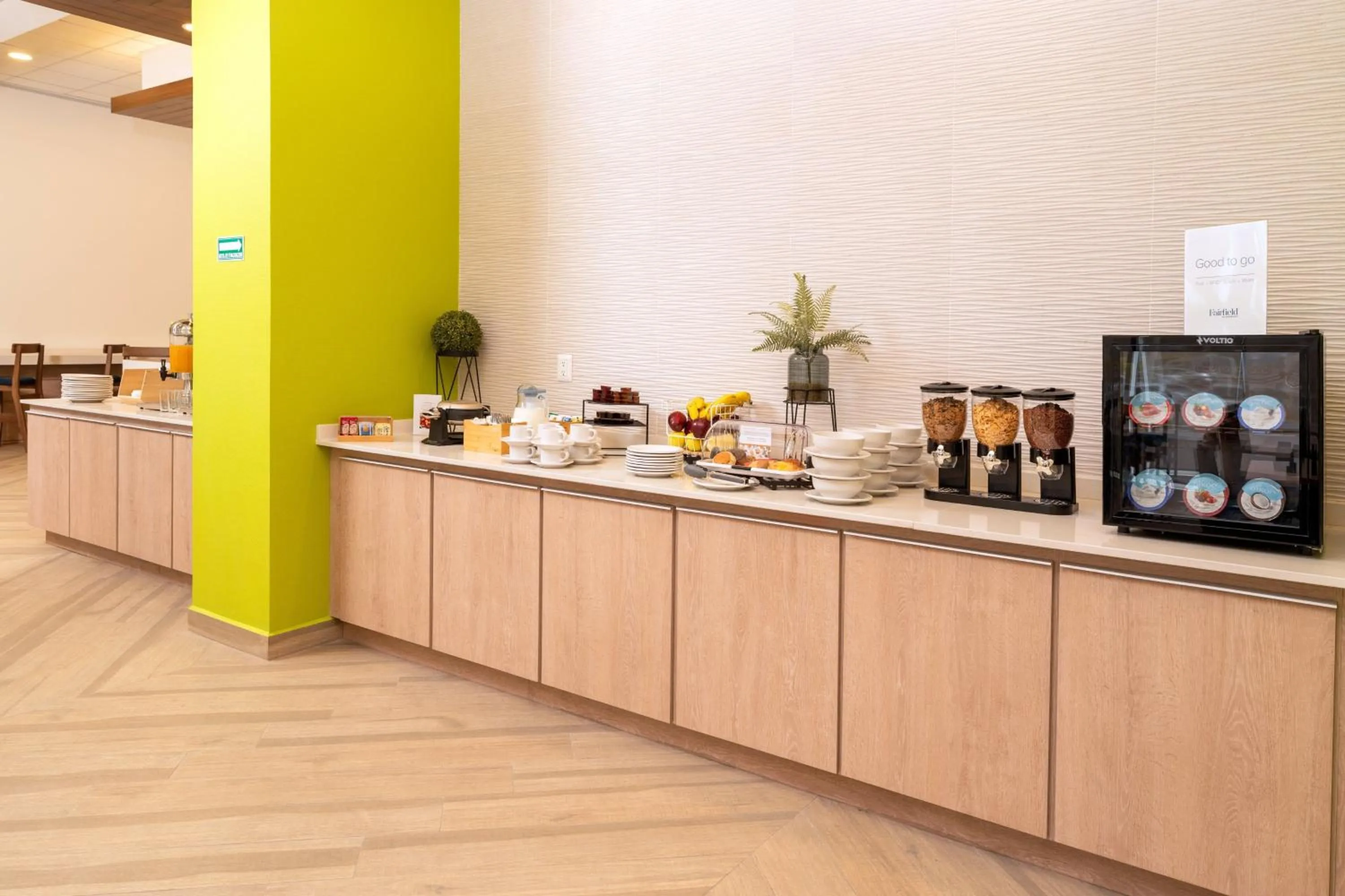 Breakfast in Fairfield by Marriott Inn & Suites San Luis Potosi