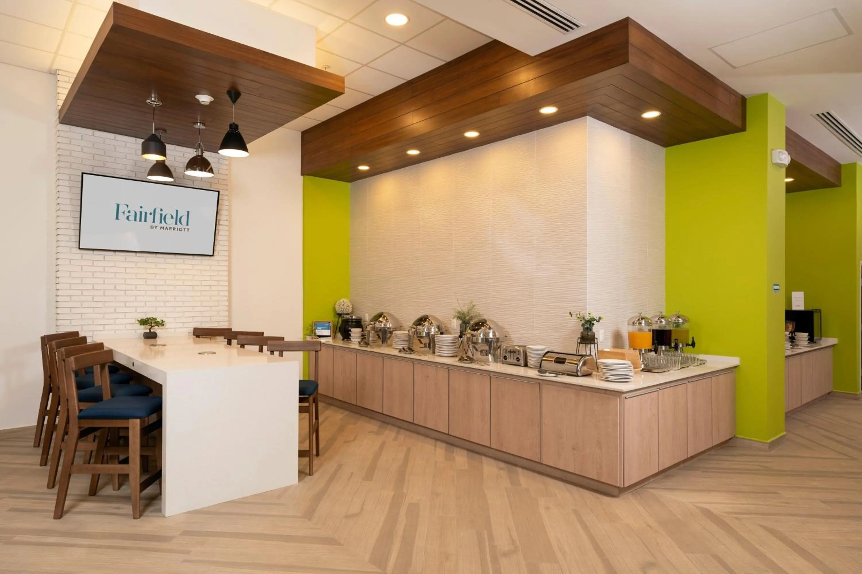 Breakfast in Fairfield by Marriott Inn & Suites San Luis Potosi