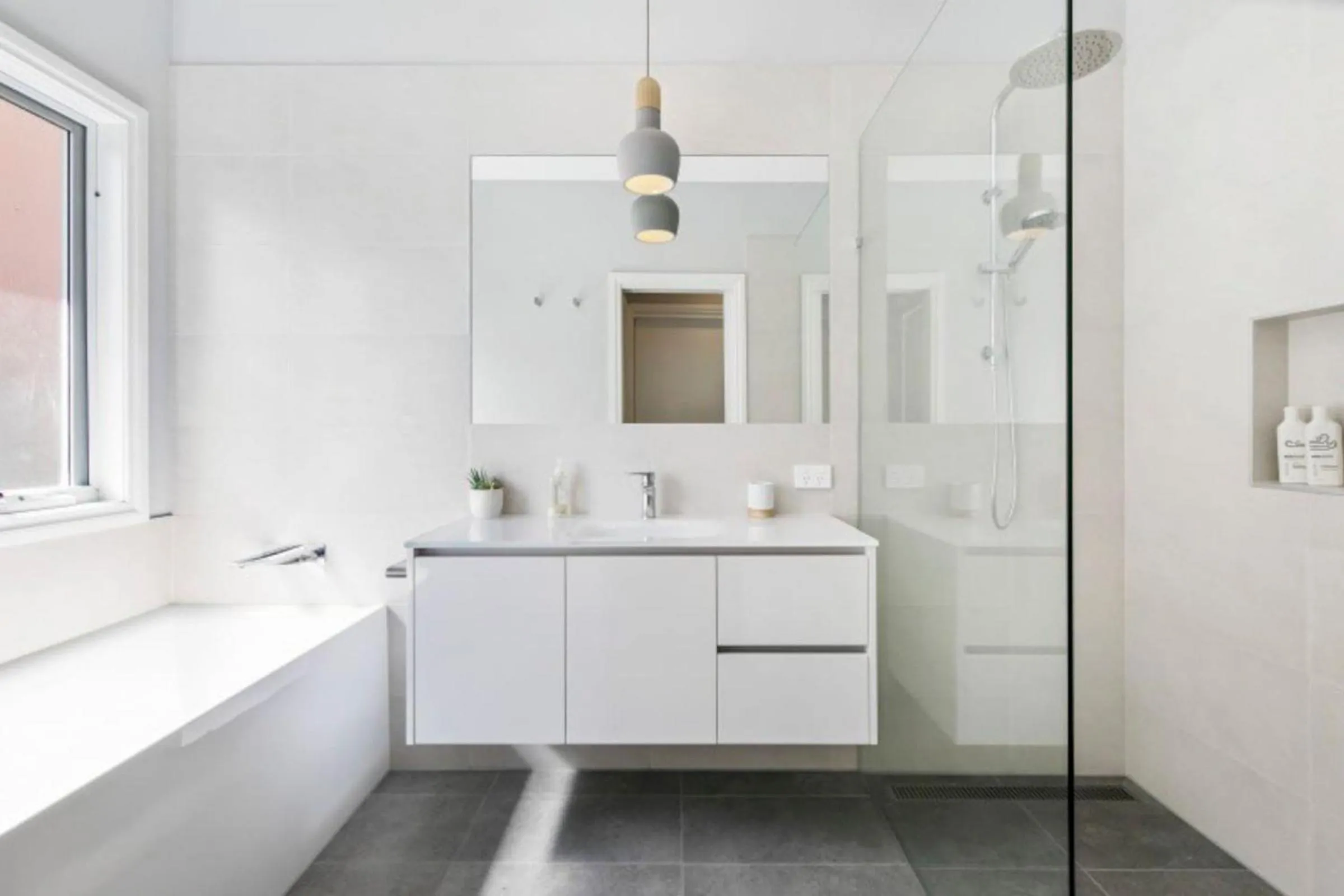 Bathroom in HALE KUPA Rye Beach House Spa Table Tennis