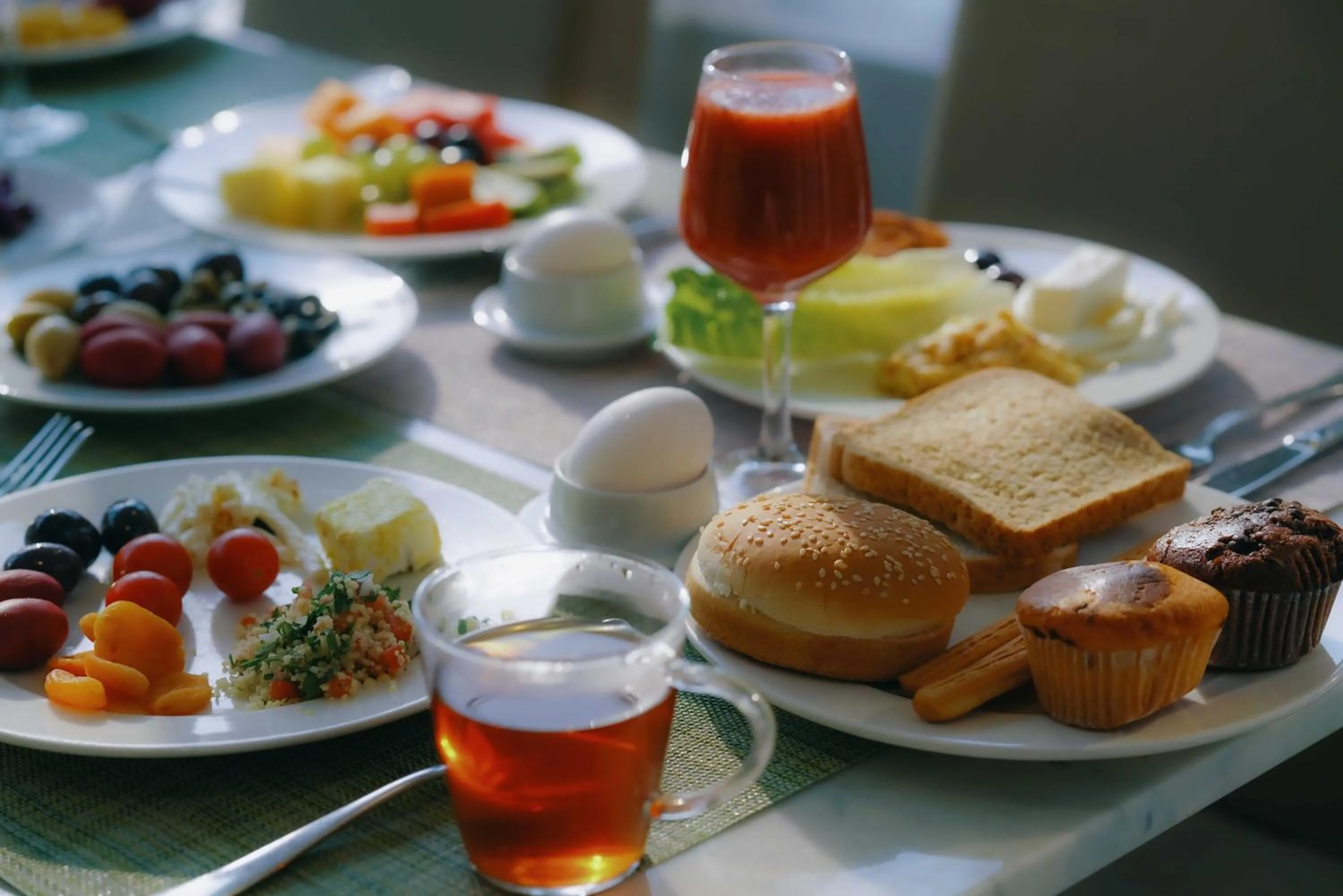 Breakfast in Nour Althuria Hotel - Elaf Almaqam